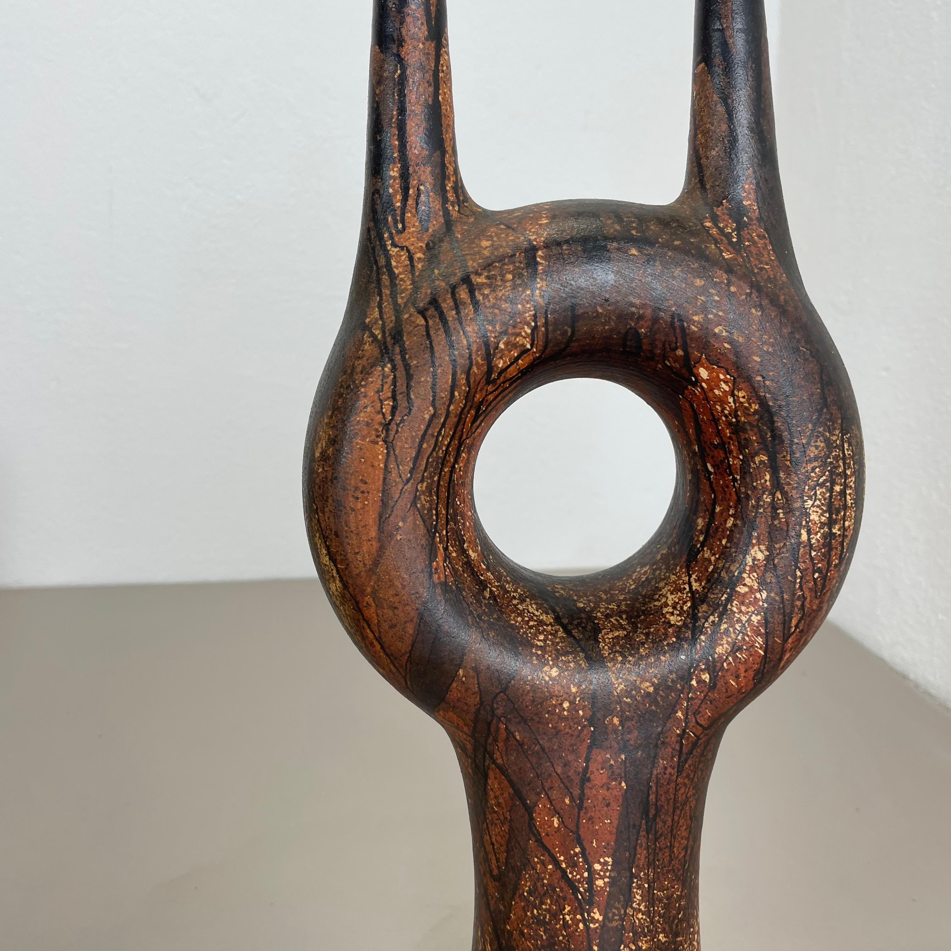 Tedesco Vaso astratto da 37 cm in ceramica Studio Pottery, Gerhard Liebenthron, Germania, 1979 in vendita