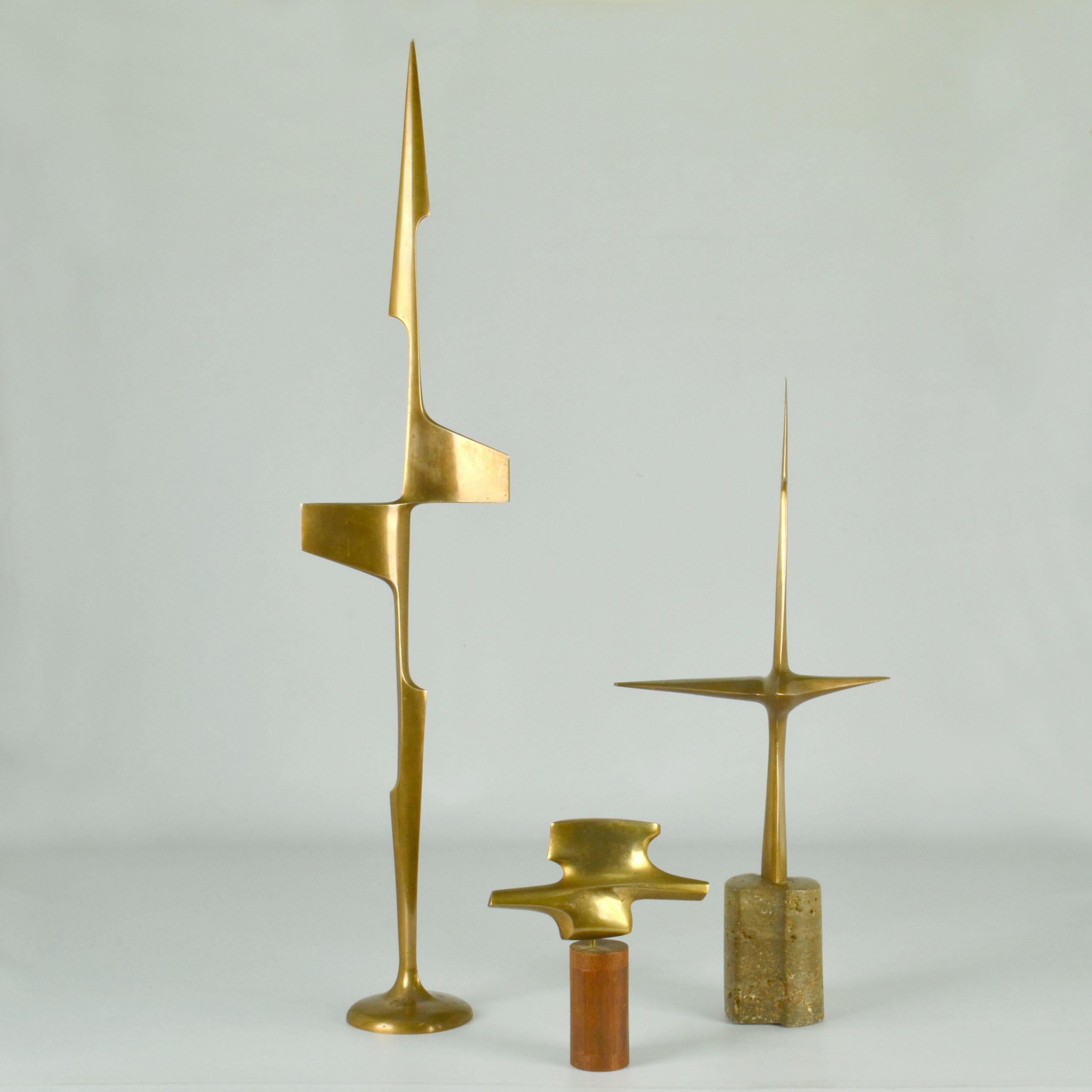 Mid-Century Modern Tall Abstract Expressive Bronze Sculpture Dutch, 1970's For Sale