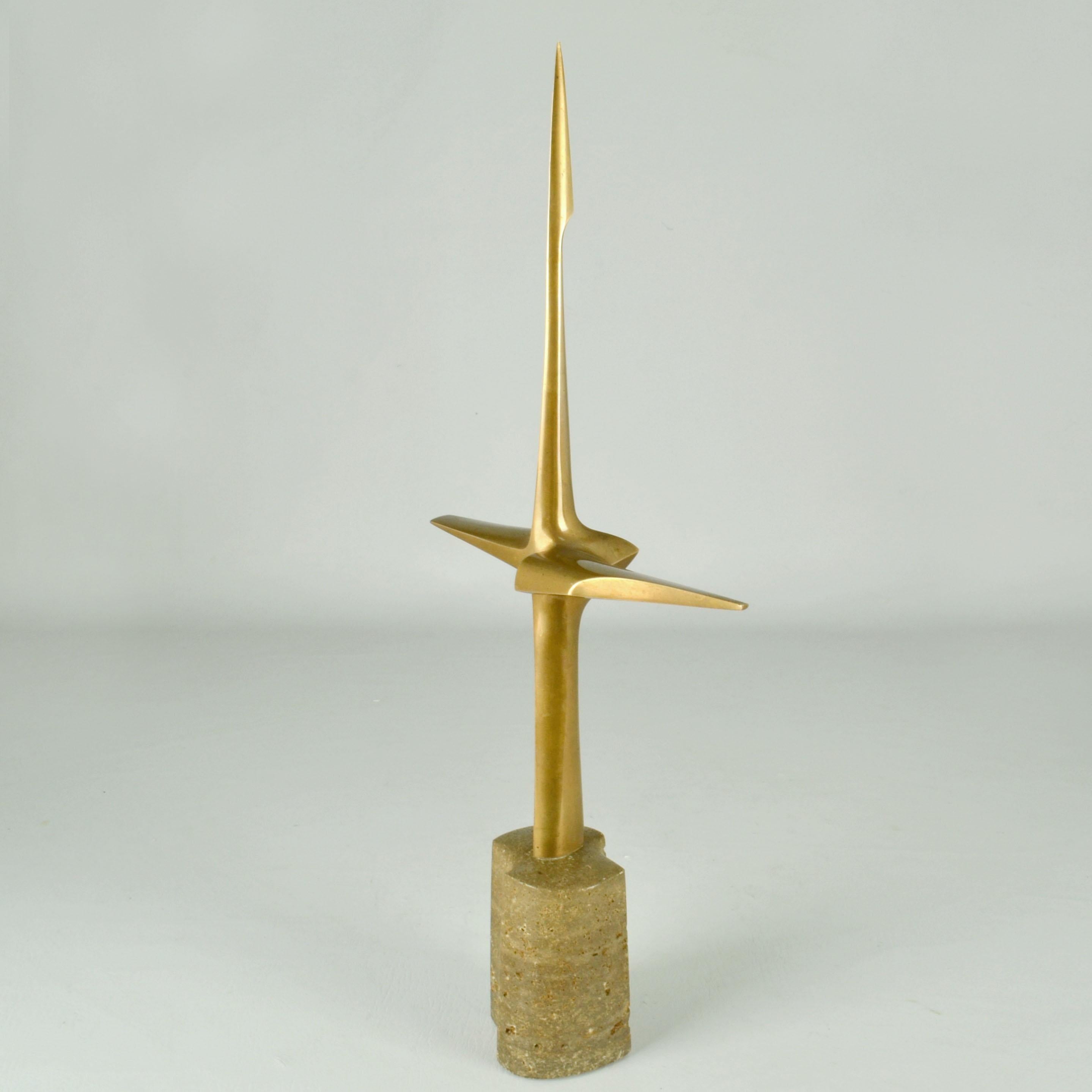 Européen Sculpture abstraite en bronze aérodynamique, néerlandaise, 1977 en vente