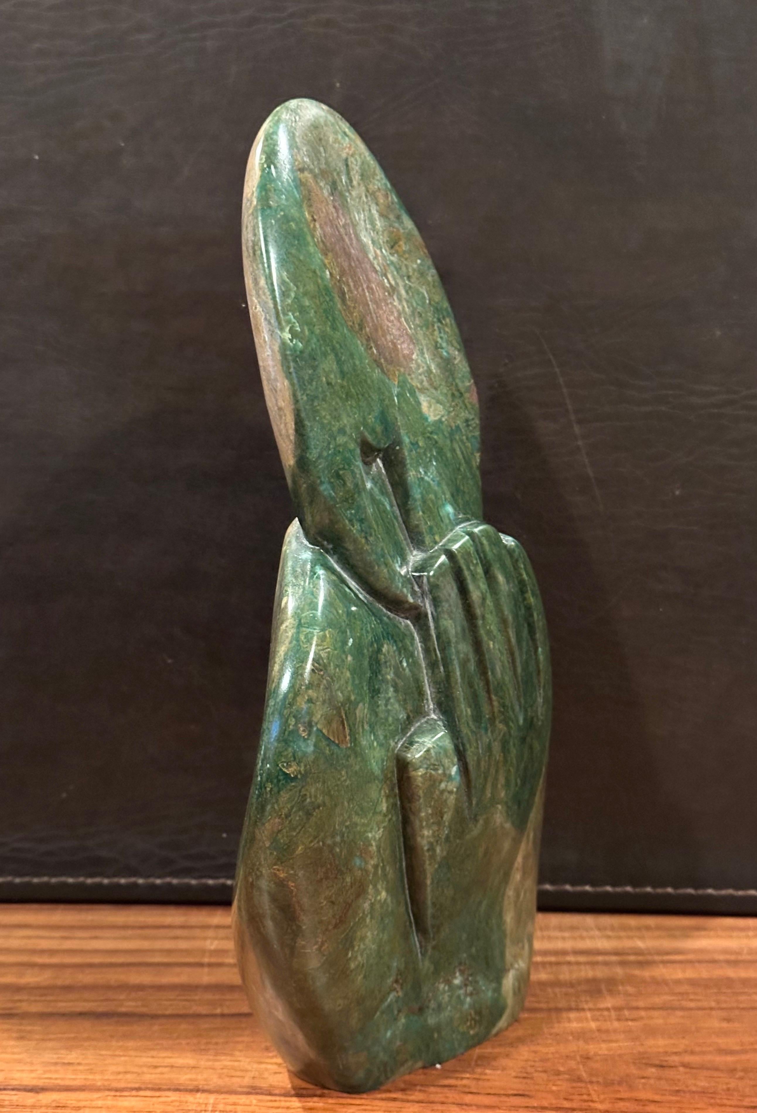 Zimbabwéen Sculpture abstraite en marbre africain par Ernest Chiwaridzo en vente