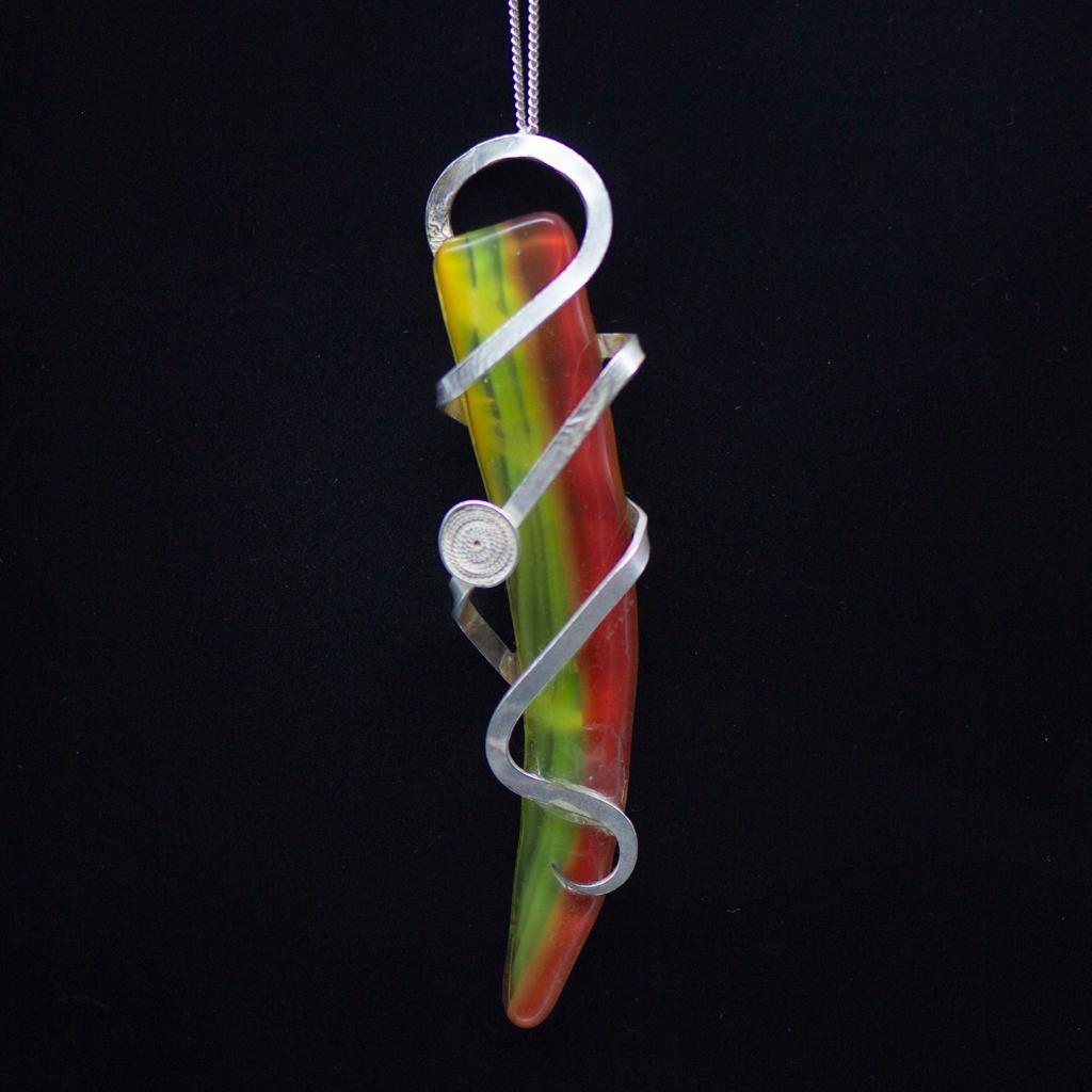 Abstract Art Nouveau Organic Silver Tri-Coloured Glass & Filigree Pendant For Sale 4