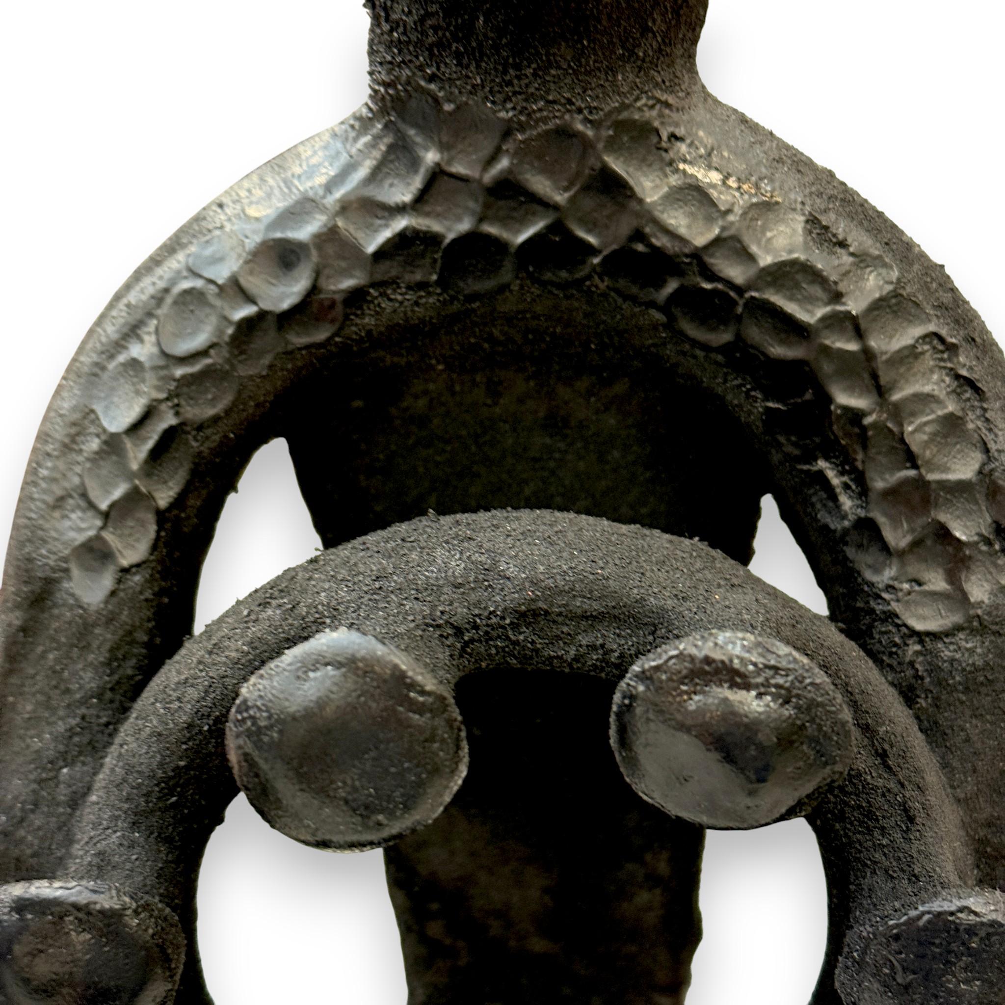 Abstract black steel patinated sculpture by the designer Michel Froment, 2025 im Angebot 5