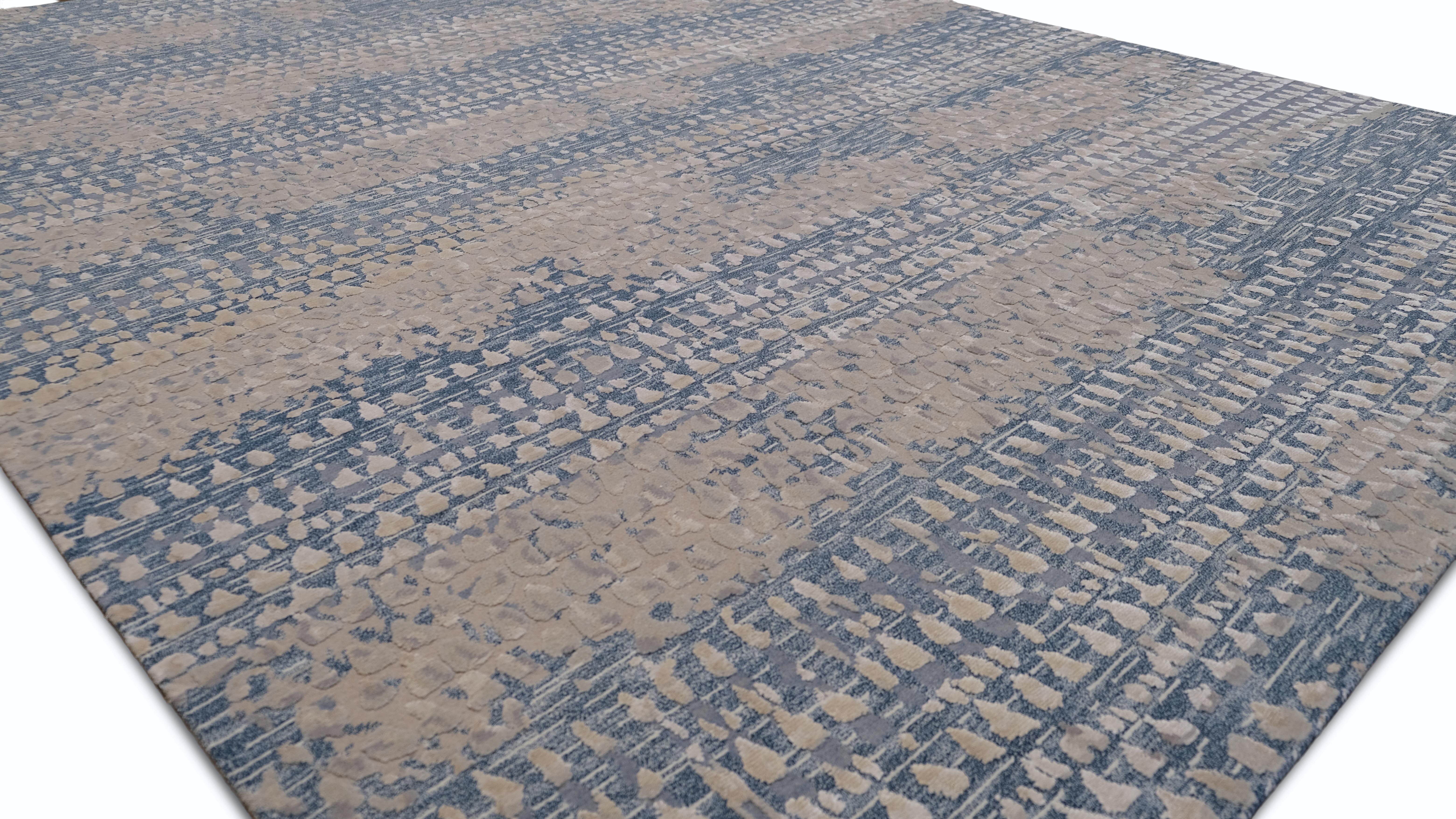 Asian Abstract Blue and Beige Wool and Silk Rug 9'2''x12'4'' For Sale