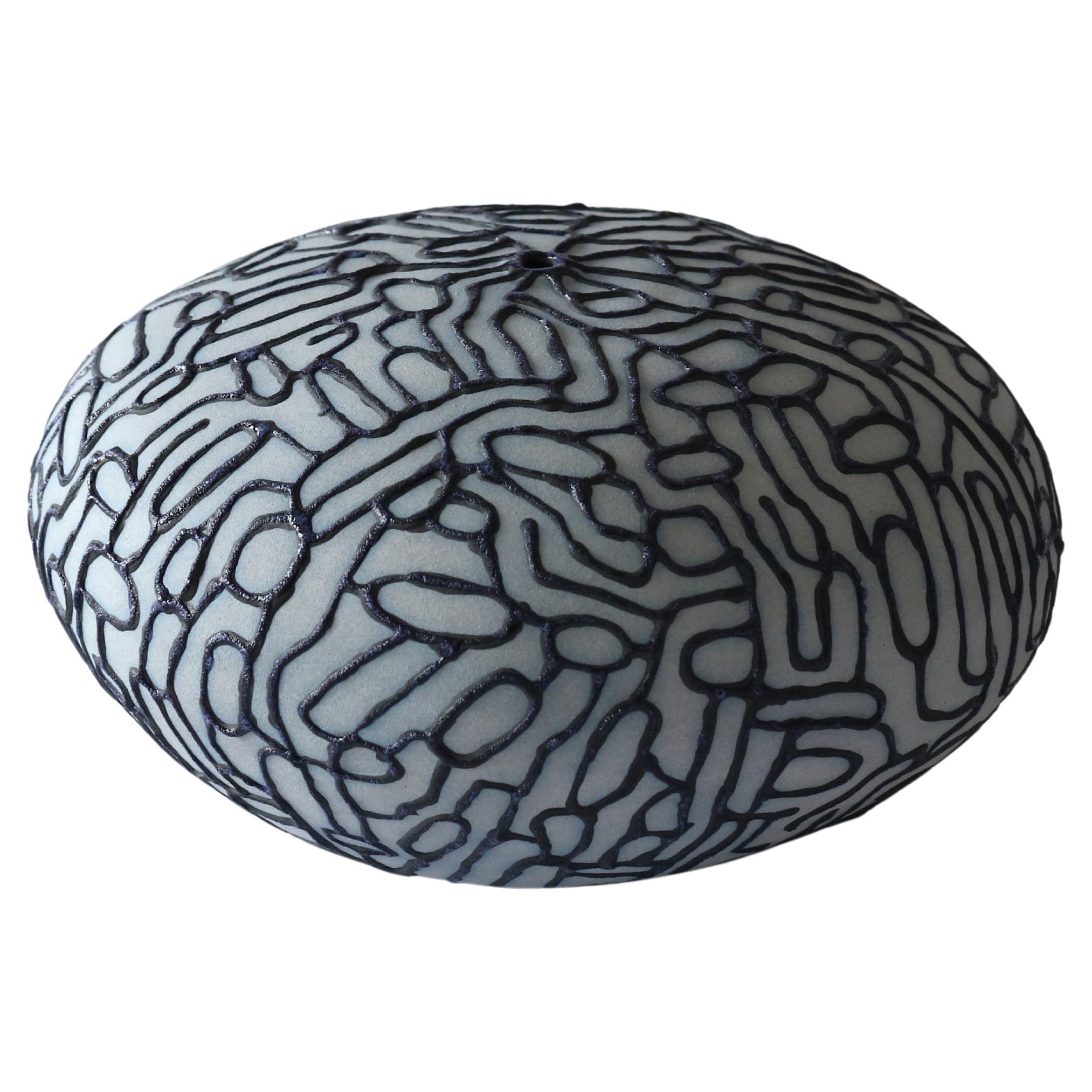 Scultura circolare astratta blu e grigia, Lone Skov Madsen