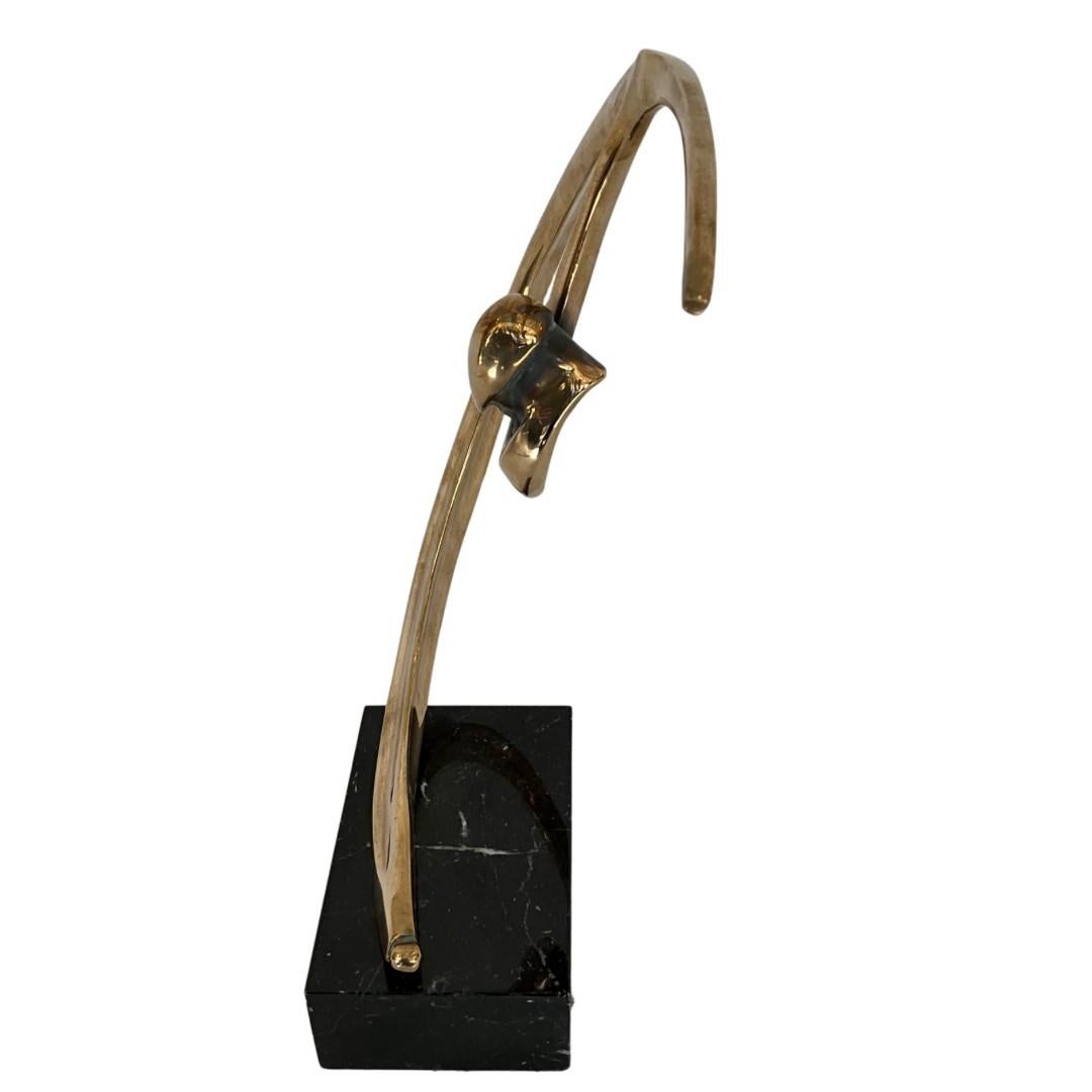 Fine XX secolo Scultura astratta in ottone in vendita
