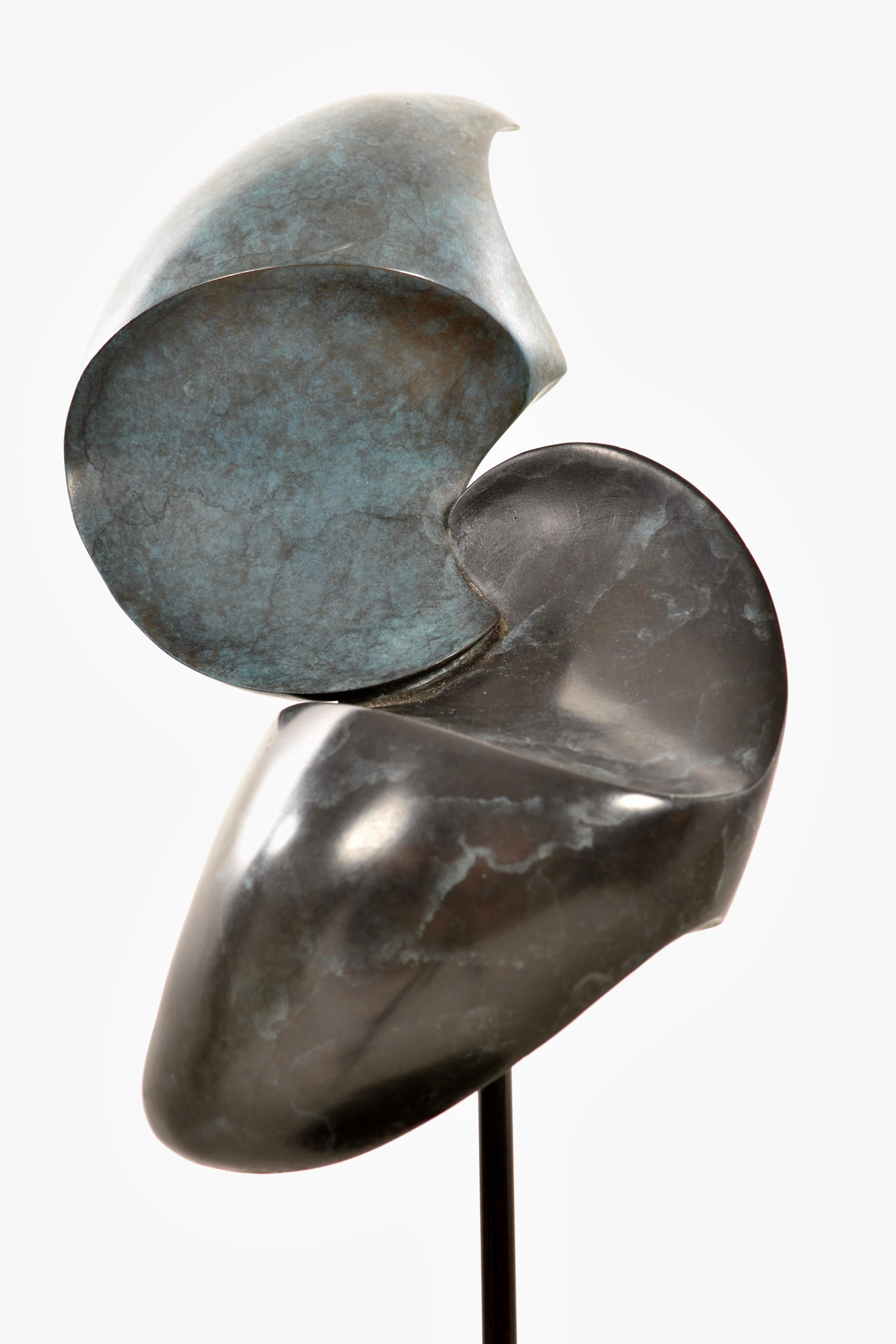 Bronce abstracto sobre base de mármol, c 1970 Moderno de mediados de siglo en venta
