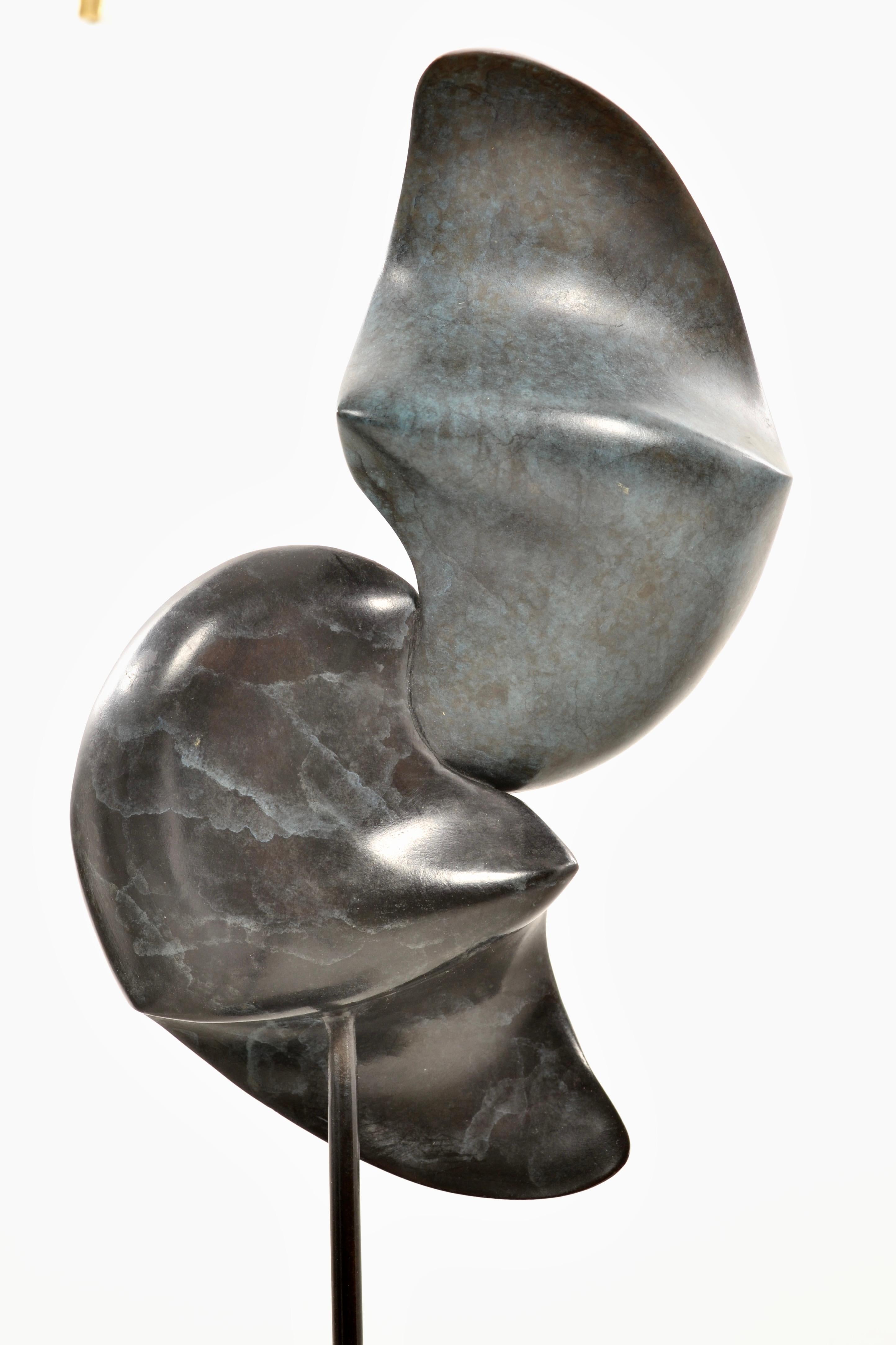 Bronce abstracto sobre base de mármol, c 1970 Estadounidense en venta