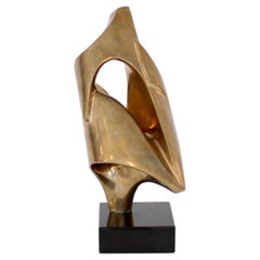 Sculpture abstraite en bronze attribuée à l'artiste Alicia Penalba