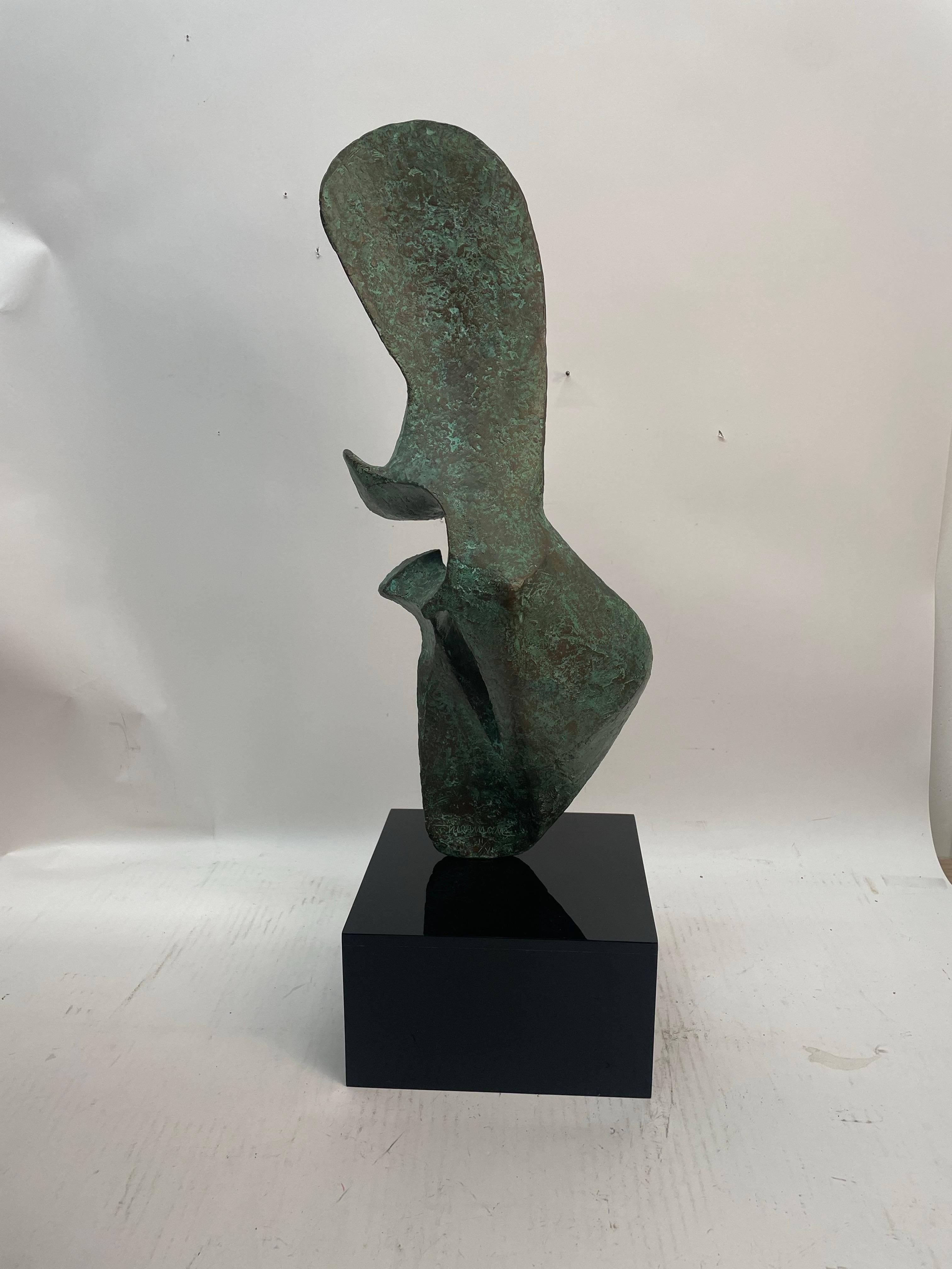 Escultura abstracta en bronce de Leonardo Nierman en venta 5