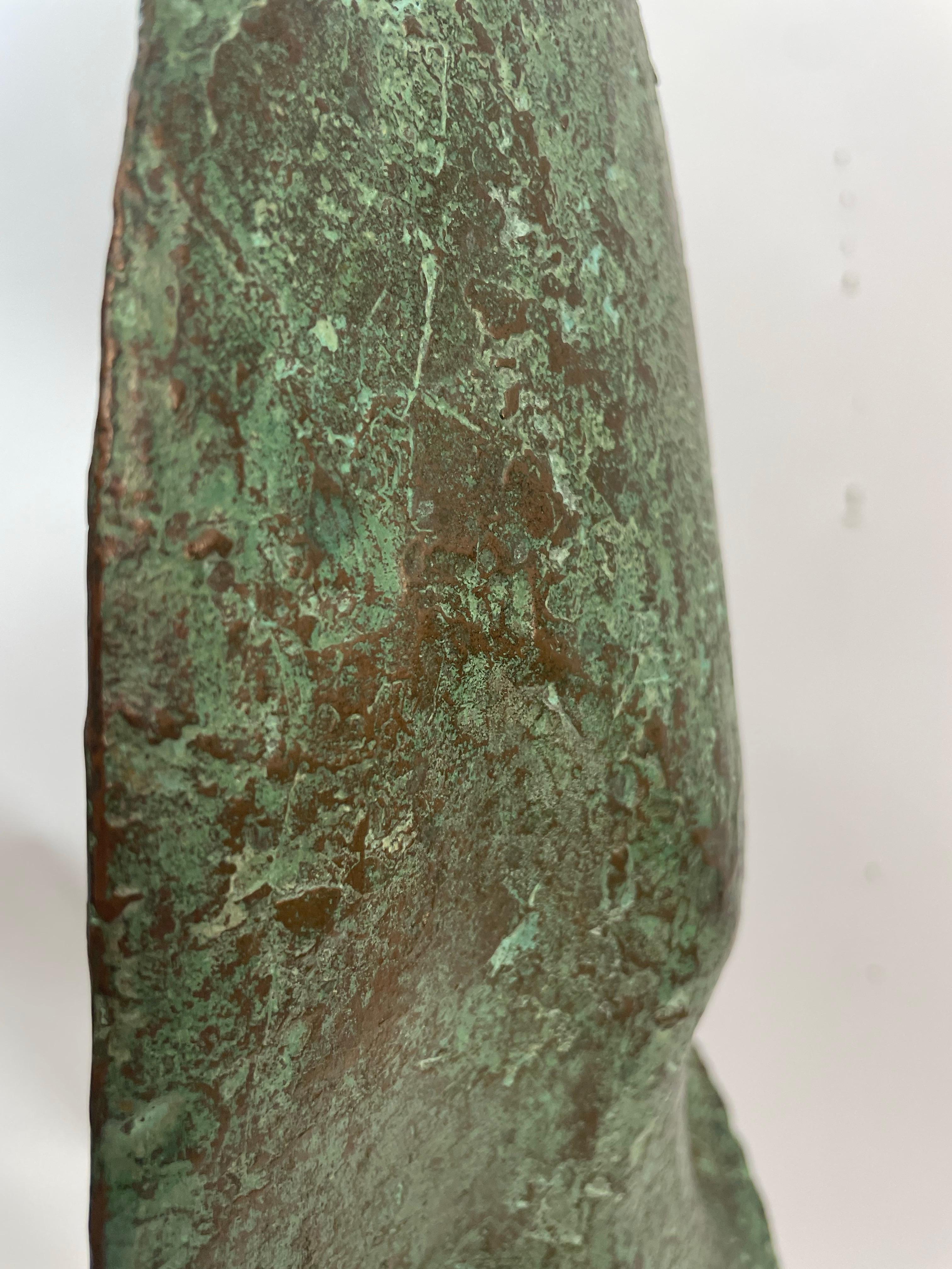 Escultura abstracta en bronce de Leonardo Nierman en venta 6