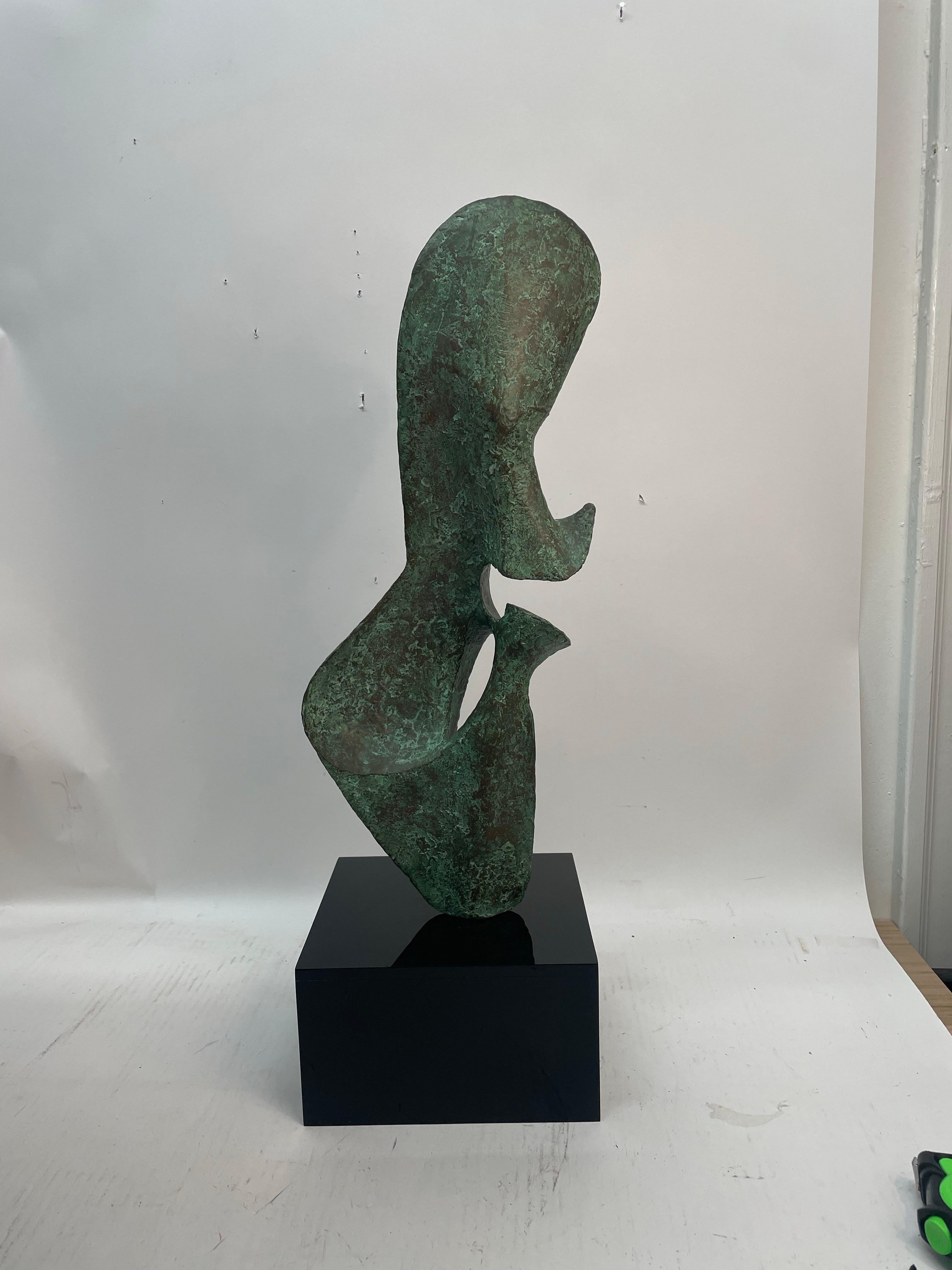 Escultura abstracta en bronce de Leonardo Nierman Bronce en venta