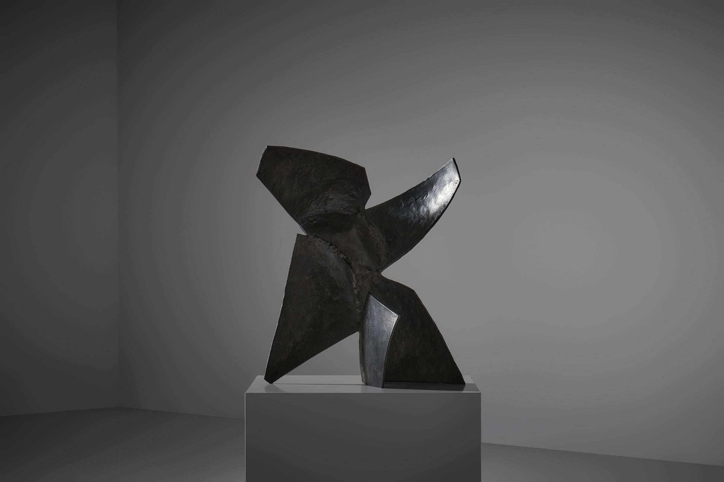 Francese Scultura astratta in bronzo 'La Grande Fleur de l'Espace' di Sergio Storel, Francia in vendita
