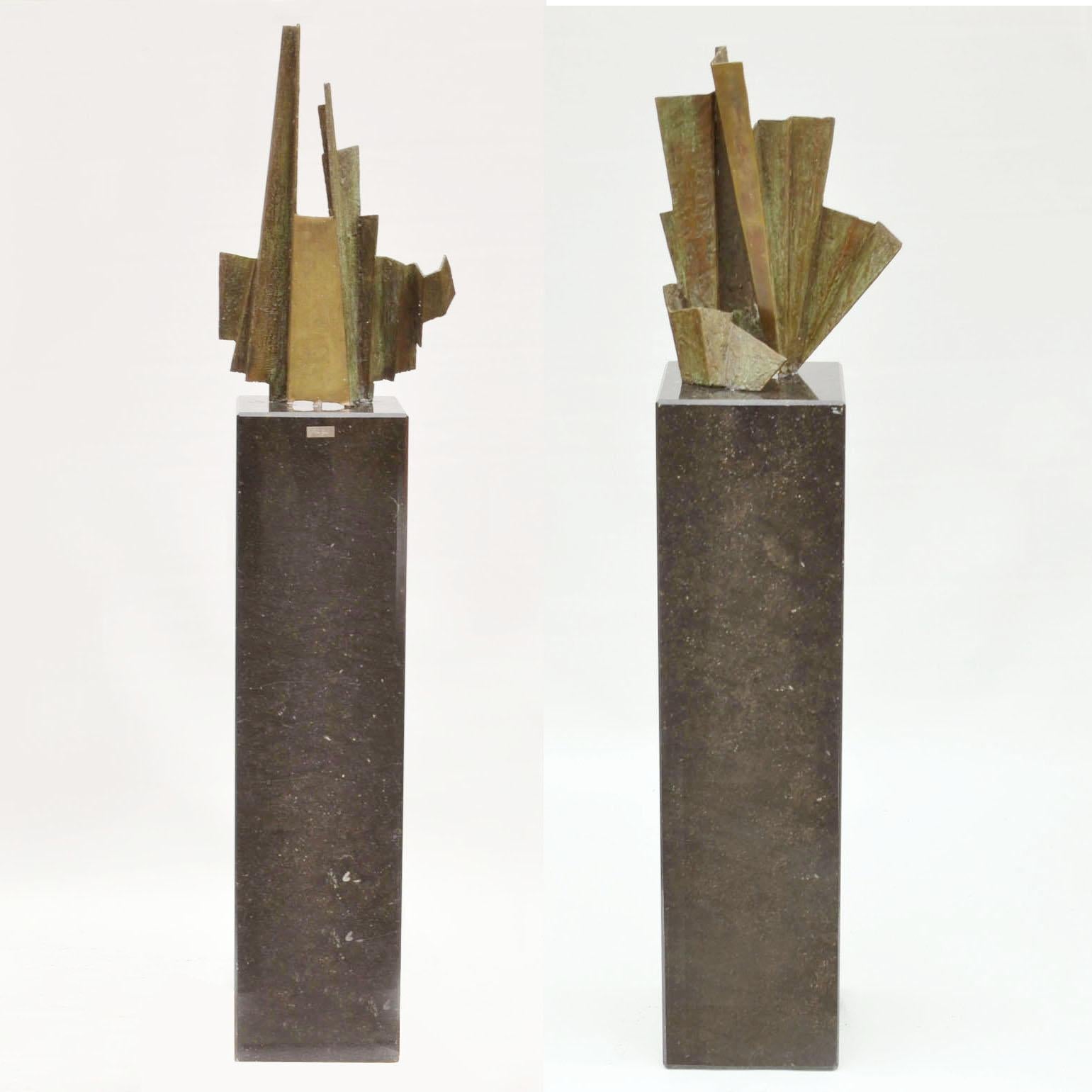 Abstract Brutalist Concertina Shaped Bronze Sculpture on Black Marble Plinth For Sale 7