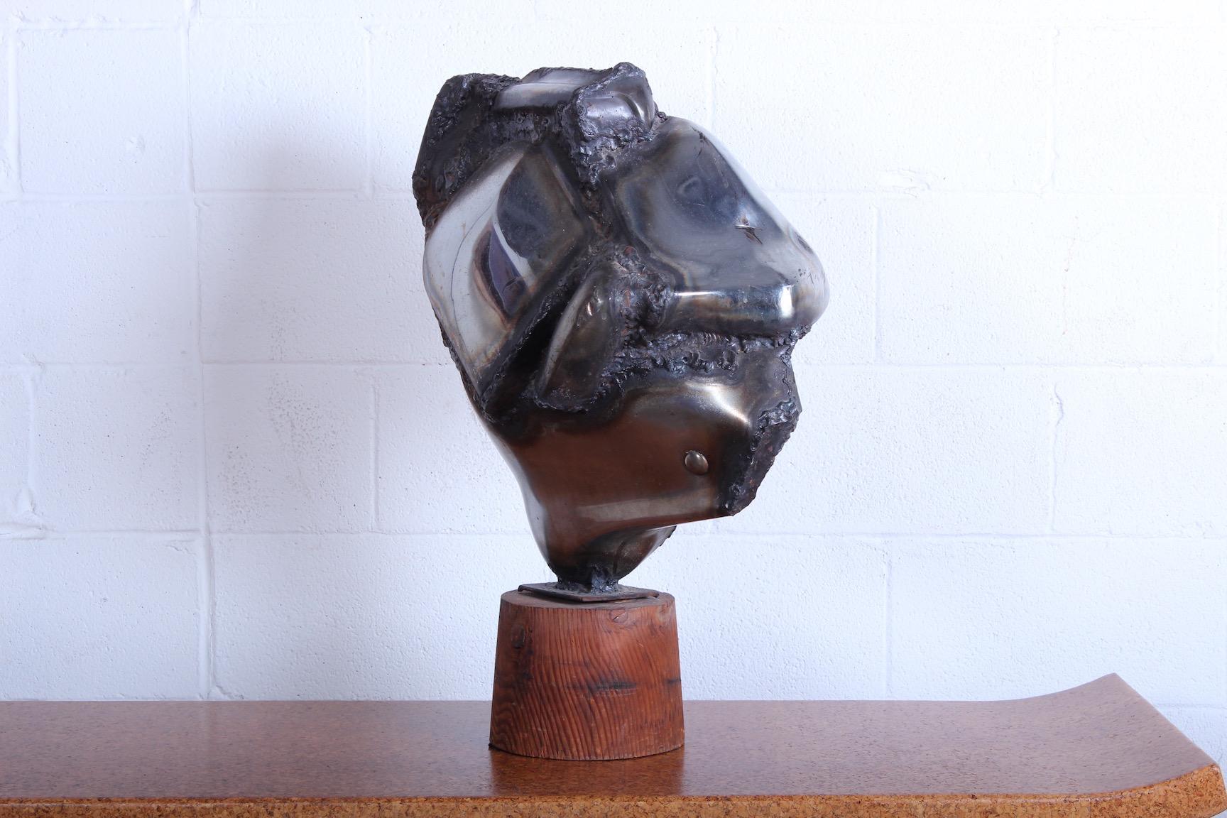 Milieu du XXe siècle Sculpture de buste abstraite en vente