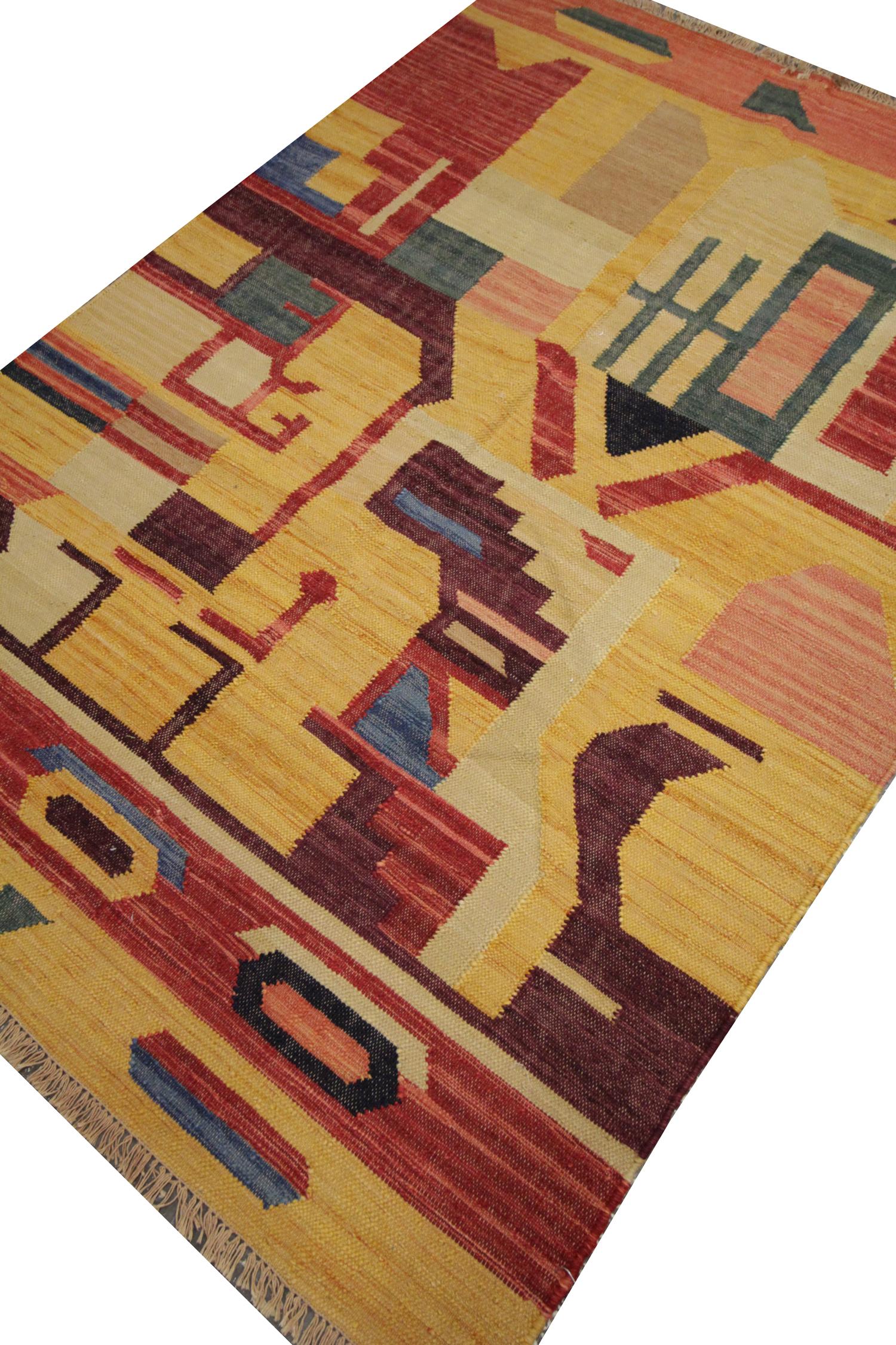 Turkish Abstract Carpet Modern Geometric Kilim Rug Wool Kilim Area Rug 127 x 180cm For Sale