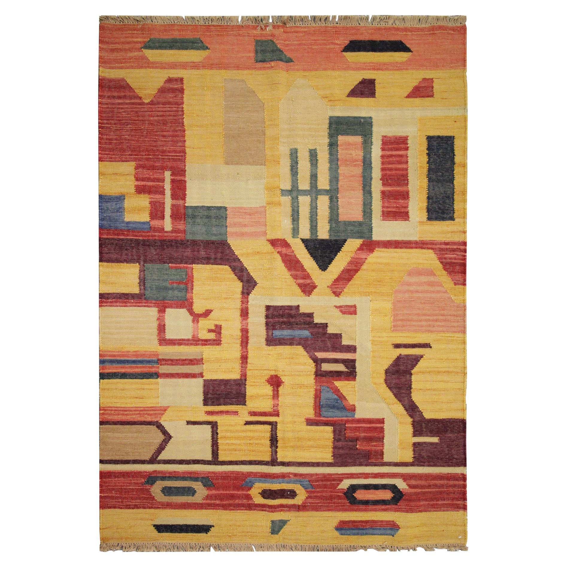 Abstract Carpet Modern Geometric Kilim Rug Wool Kilim Area Rug 127 x 180cm For Sale