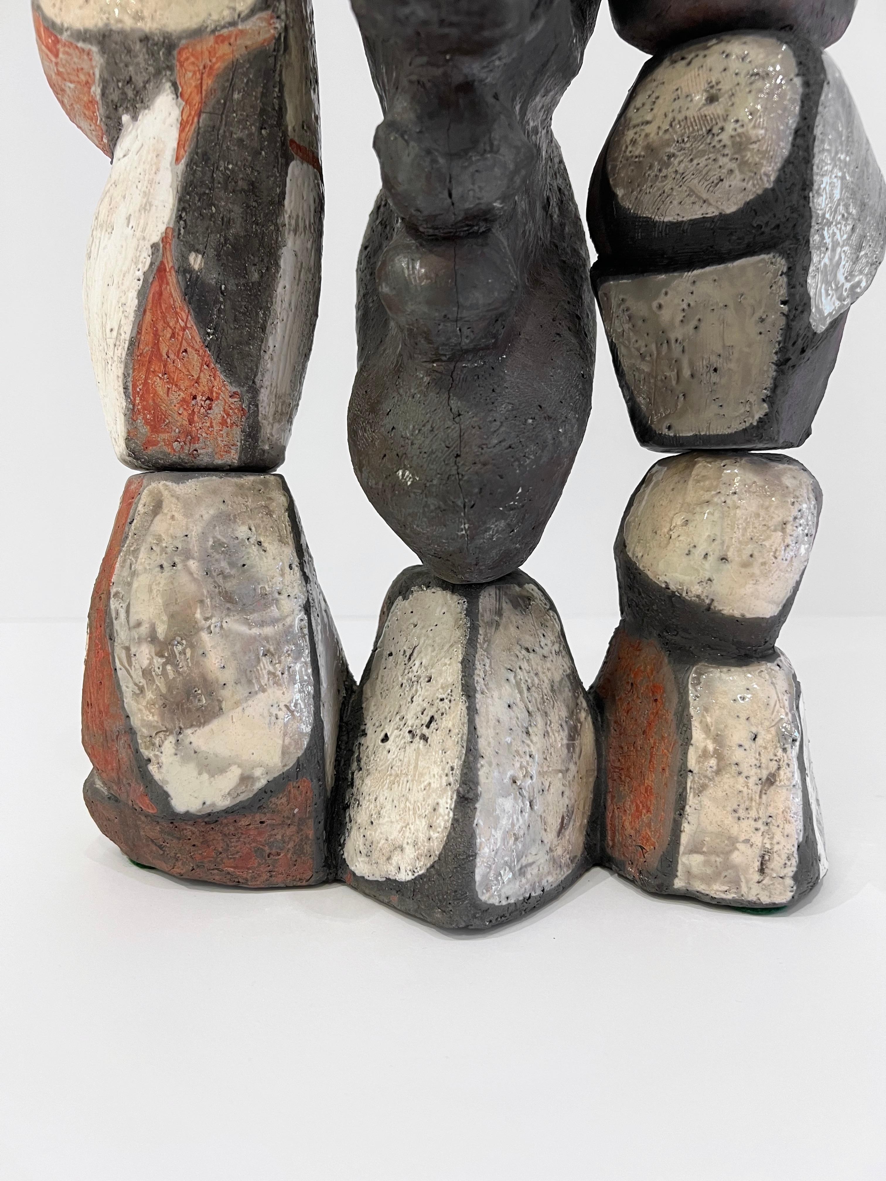 20ième siècle Sculpture figurative abstraite en céramique de Roger Capron en vente