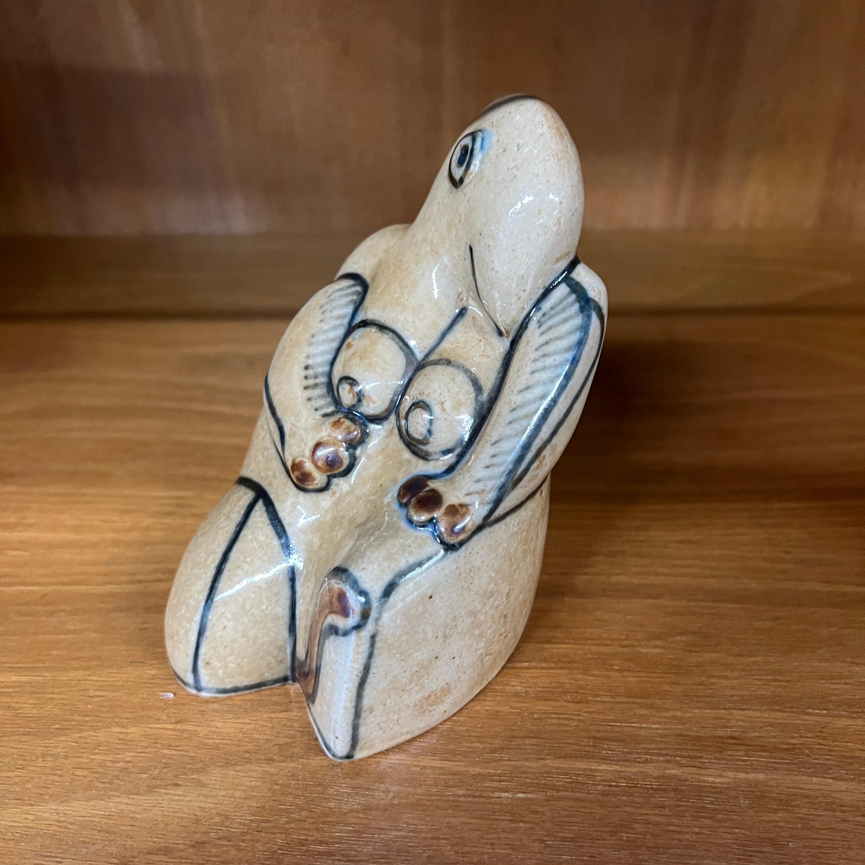 Mid-Century moderno Figura astratta in ceramica #7053 di Sten Lykke Madsen Fabeldyr Line per I. A. B. in vendita