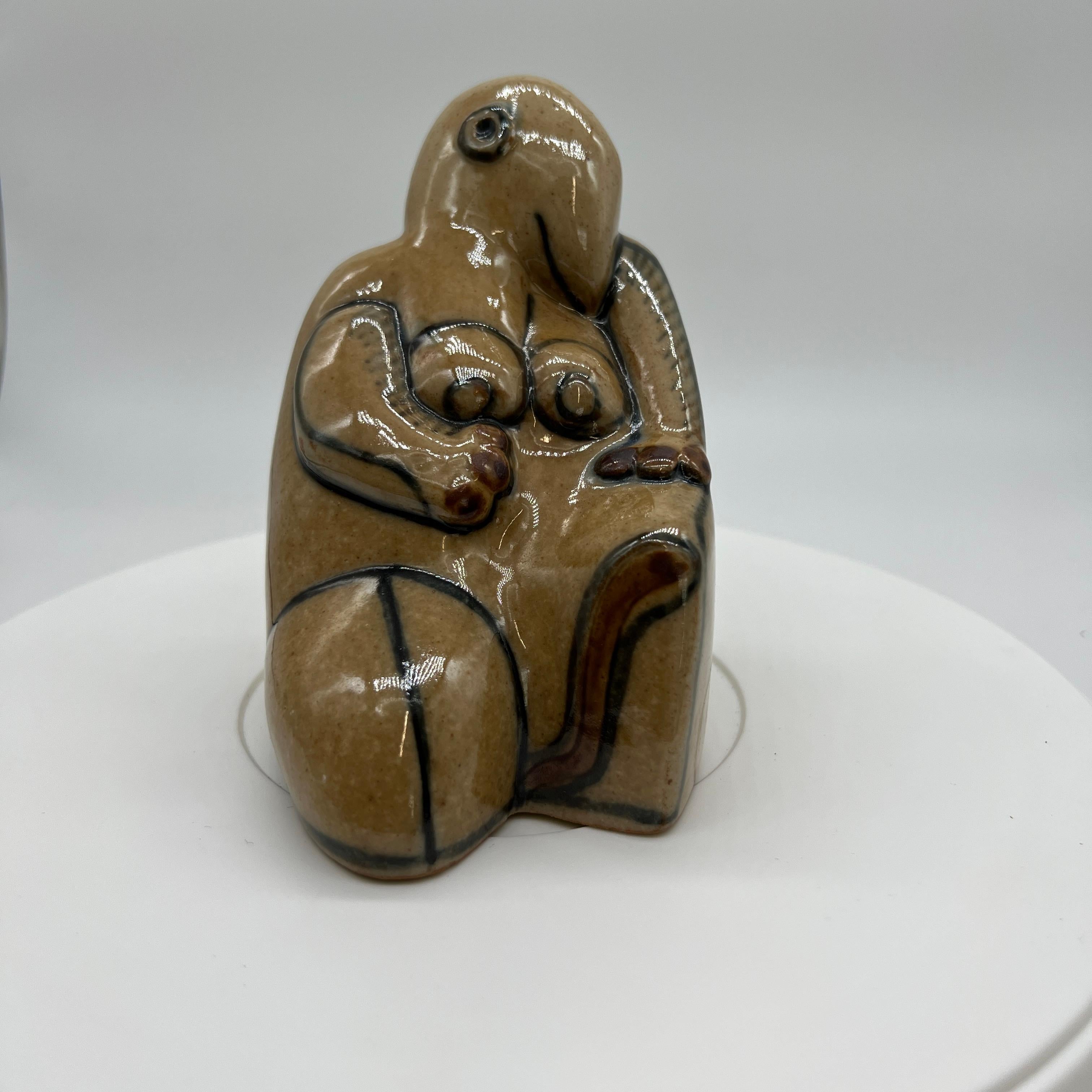 Fine XX secolo Figura astratta in ceramica #7053 di Sten Lykke Madsen Fabeldyr Line per I. A. B. in vendita