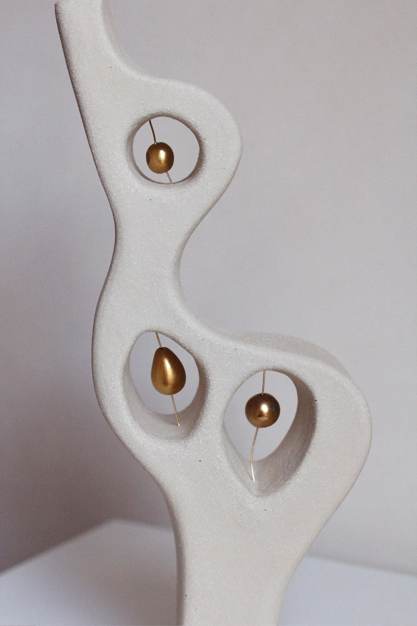 Abstract Ceramic Sculpture With Gold Lustre, “Fragments Within III” by Miyelle en vente 2