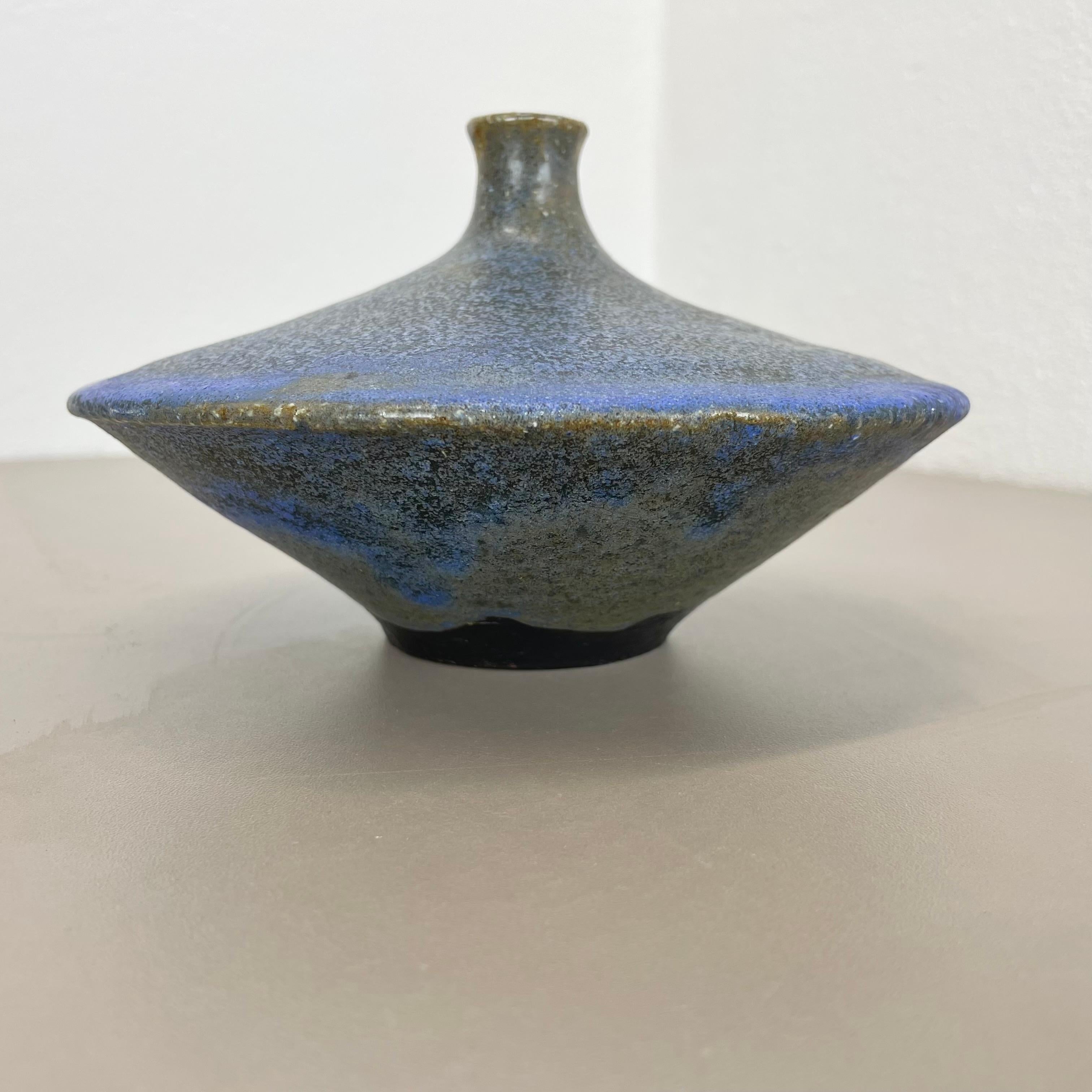 Mid-Century moderno Vaso astratto in Studio Pottery 