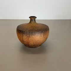 Abstrakte Ufo-Vase aus Keramik des Studio Pottery von Gerhard Liebenthron, Deutschland, 1980er Jahre