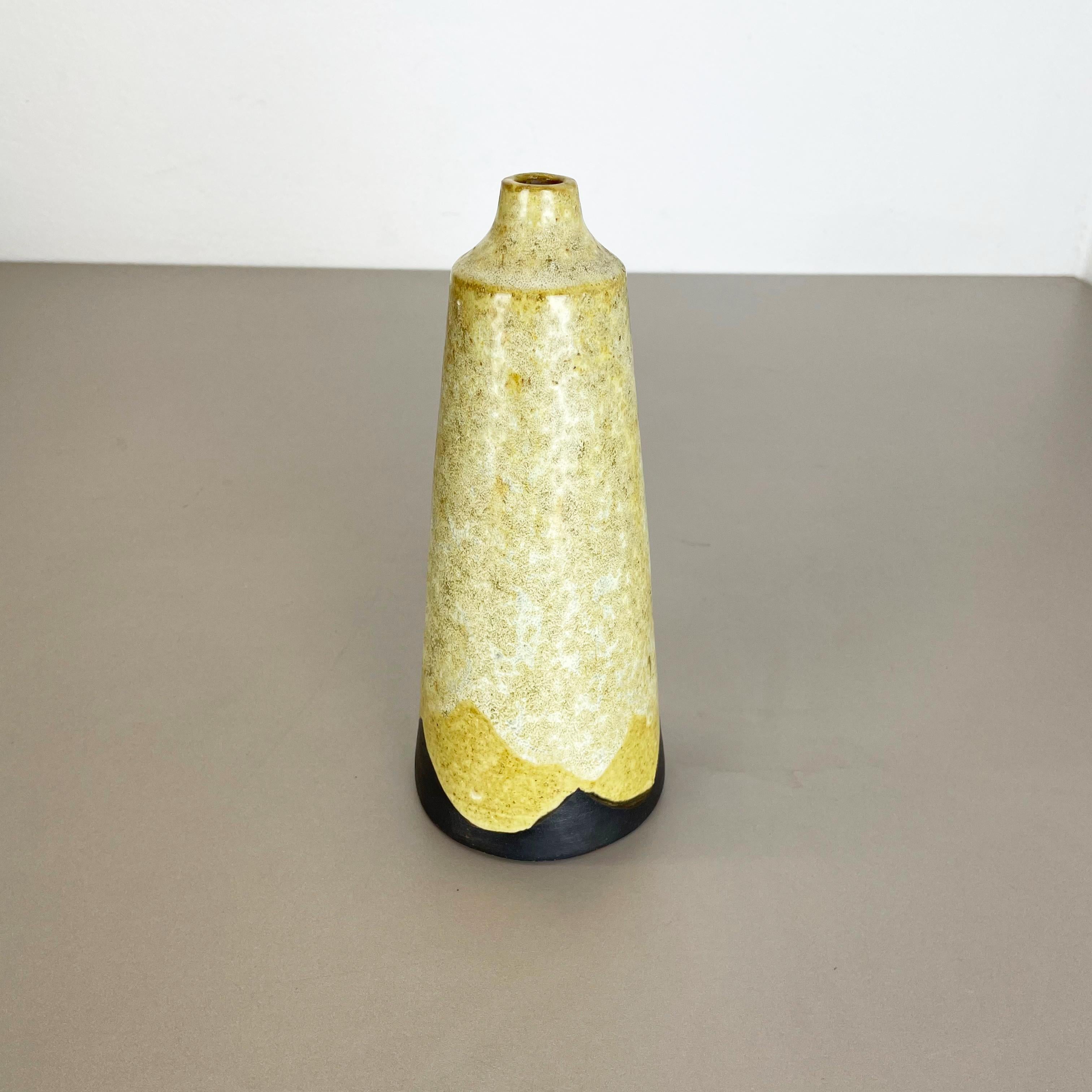 Abstract Ceramic Studio Pottery Vase by Gerhard Liebenthron, Germany, 1960s In Good Condition For Sale In Kirchlengern, DE