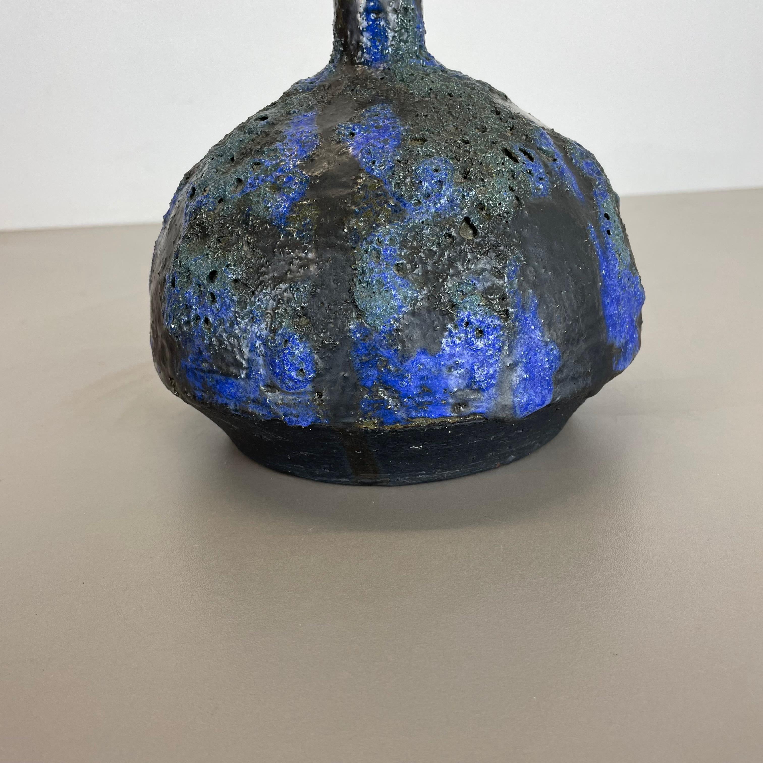 Vaso astratto in ceramica Studio Pottery di Gerhard Liebenthron, Germania, anni '70 in vendita 8