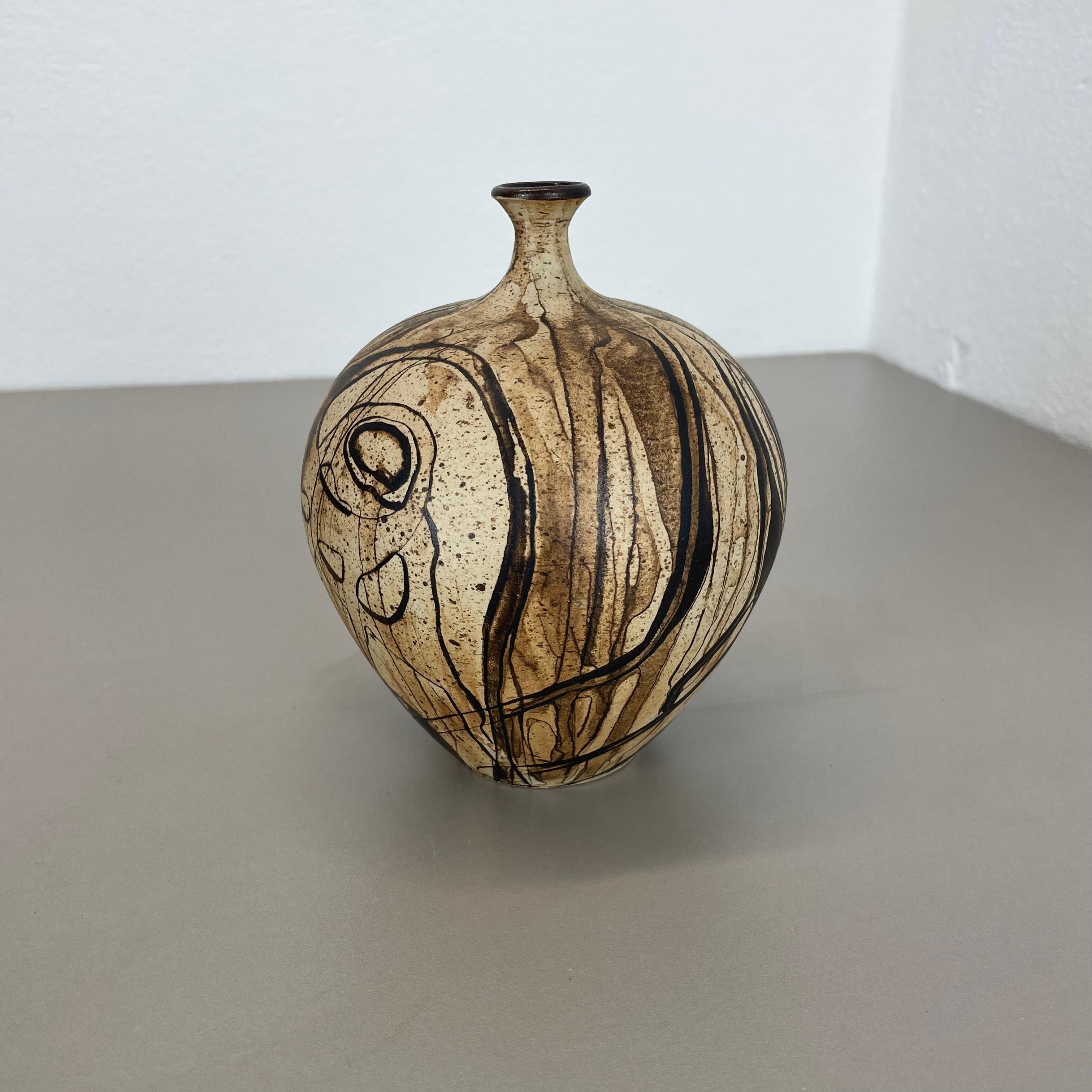 Article:

Ceramic stoneware object


Designer and producer:

Gerhard Liebenthron

Information:

Gerhard Liebenthron, Bremen
1925 †2005


Decade:

1970s


This original vintage Studio Pottery Object was designed by Gerhard Liebenthron and produced in