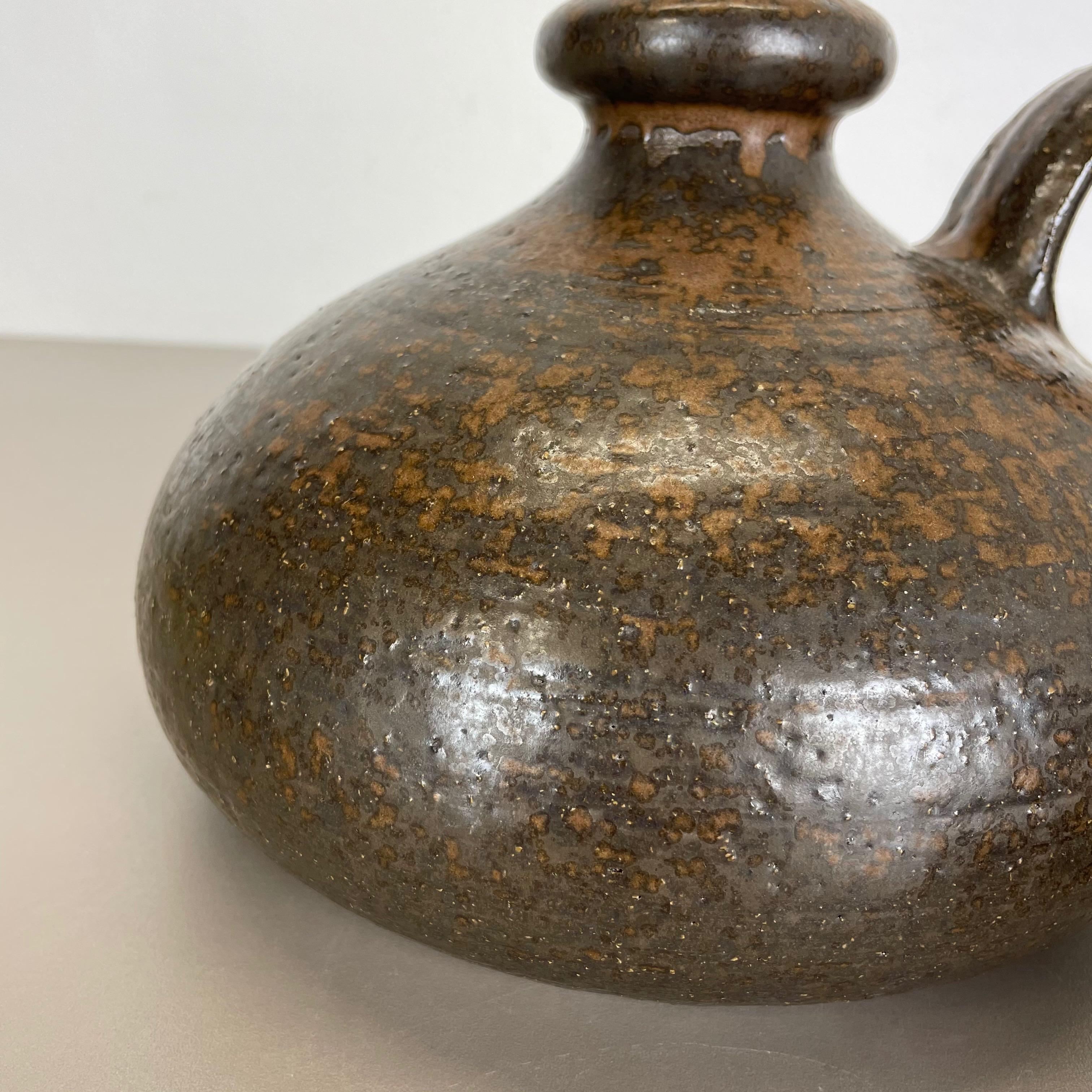 Vase et objets en céramique abstraite de l'atelier de poterie de Rudi Stahl, Allemagne, 1970 Bon état - En vente à Kirchlengern, DE