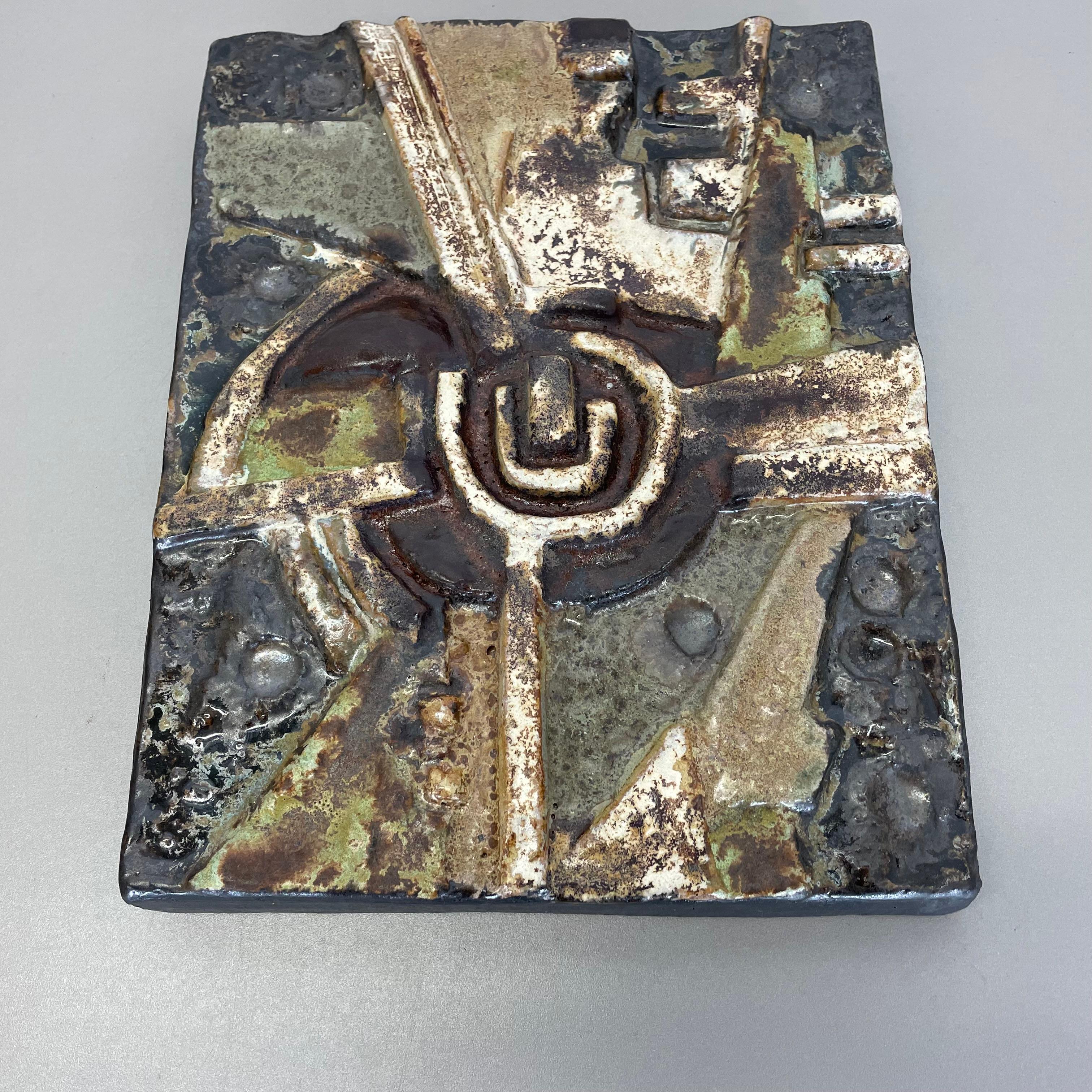 abstract Ceramic Wall Plate Object by Helmut Schäffenacker attrib., Germany 1960 For Sale 9