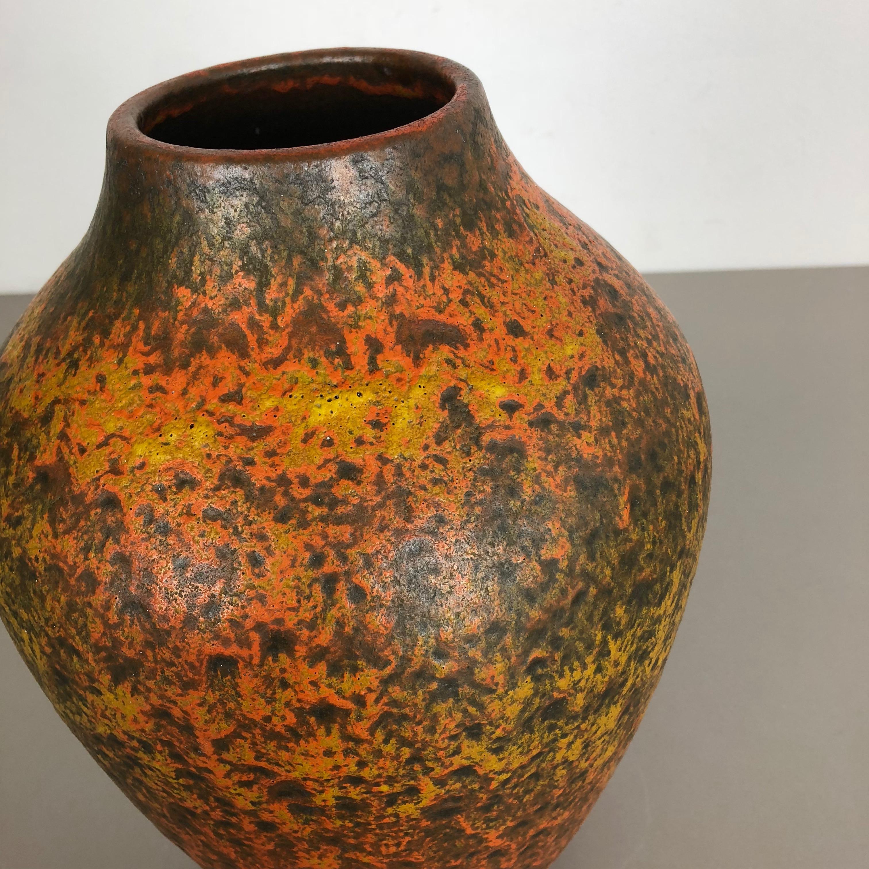 Vase de sol en poterie abstraite colorée fabriqué par Silberdistel, W. Allemagne, années 1950 en vente 1