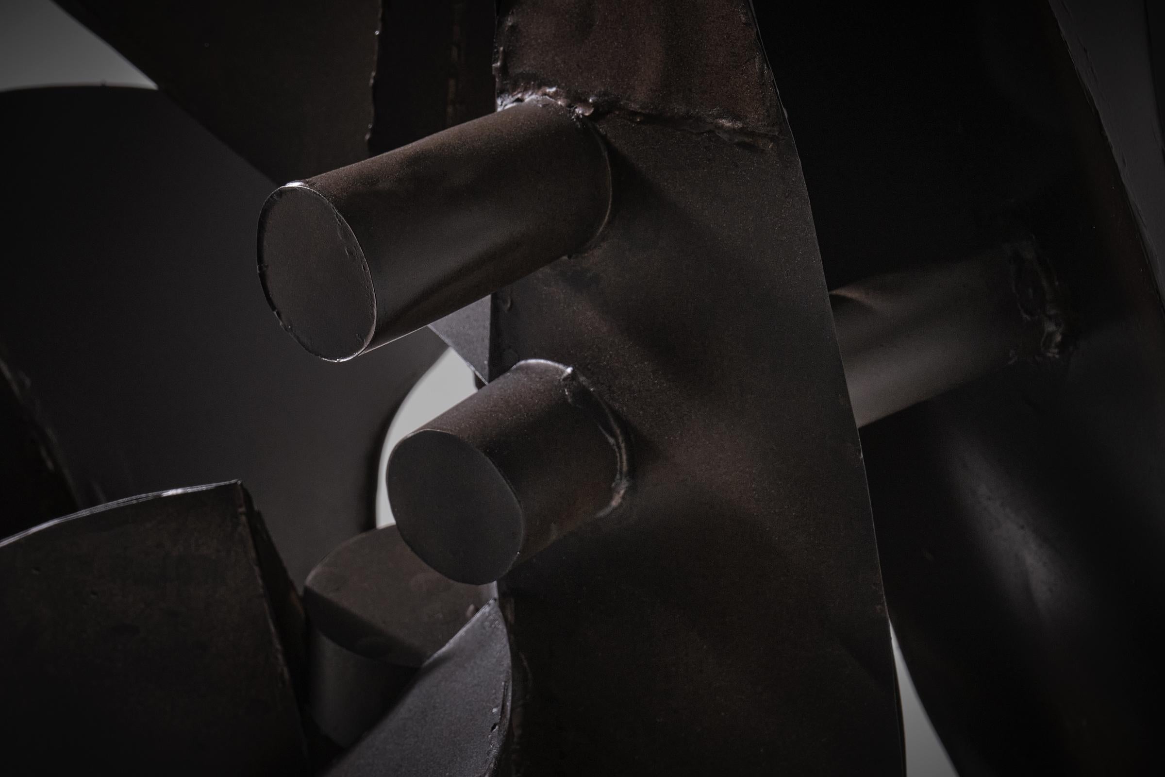 Mid-Century Modern Abstract constructivist sculpture in metal by Sergio Ponzio IV, Italy 1971 For Sale