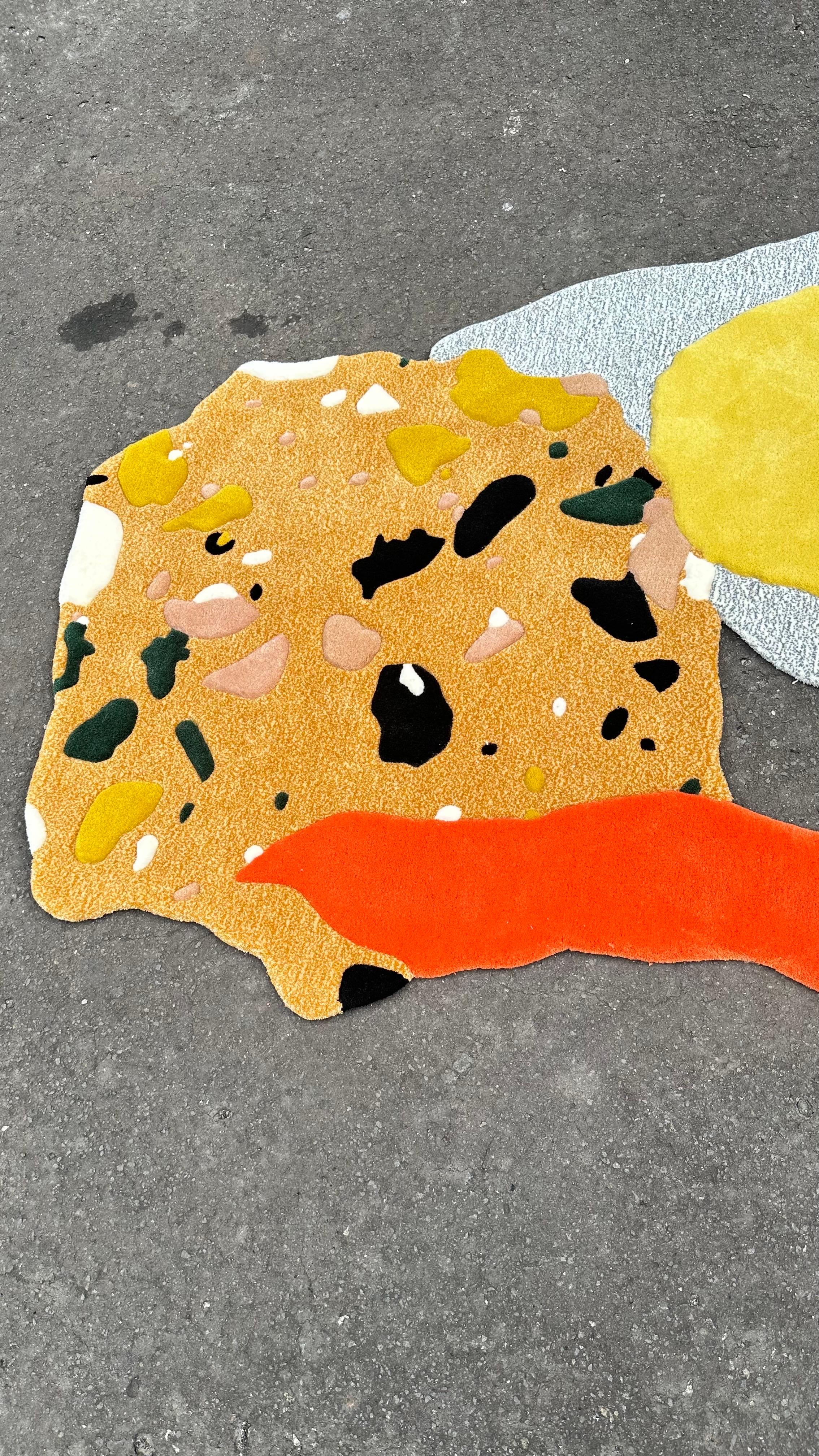 Abstrakter Contemporary Teppich mit Terrazzo-Motiv - Wolle-Acryl-Gemisch im Angebot 6