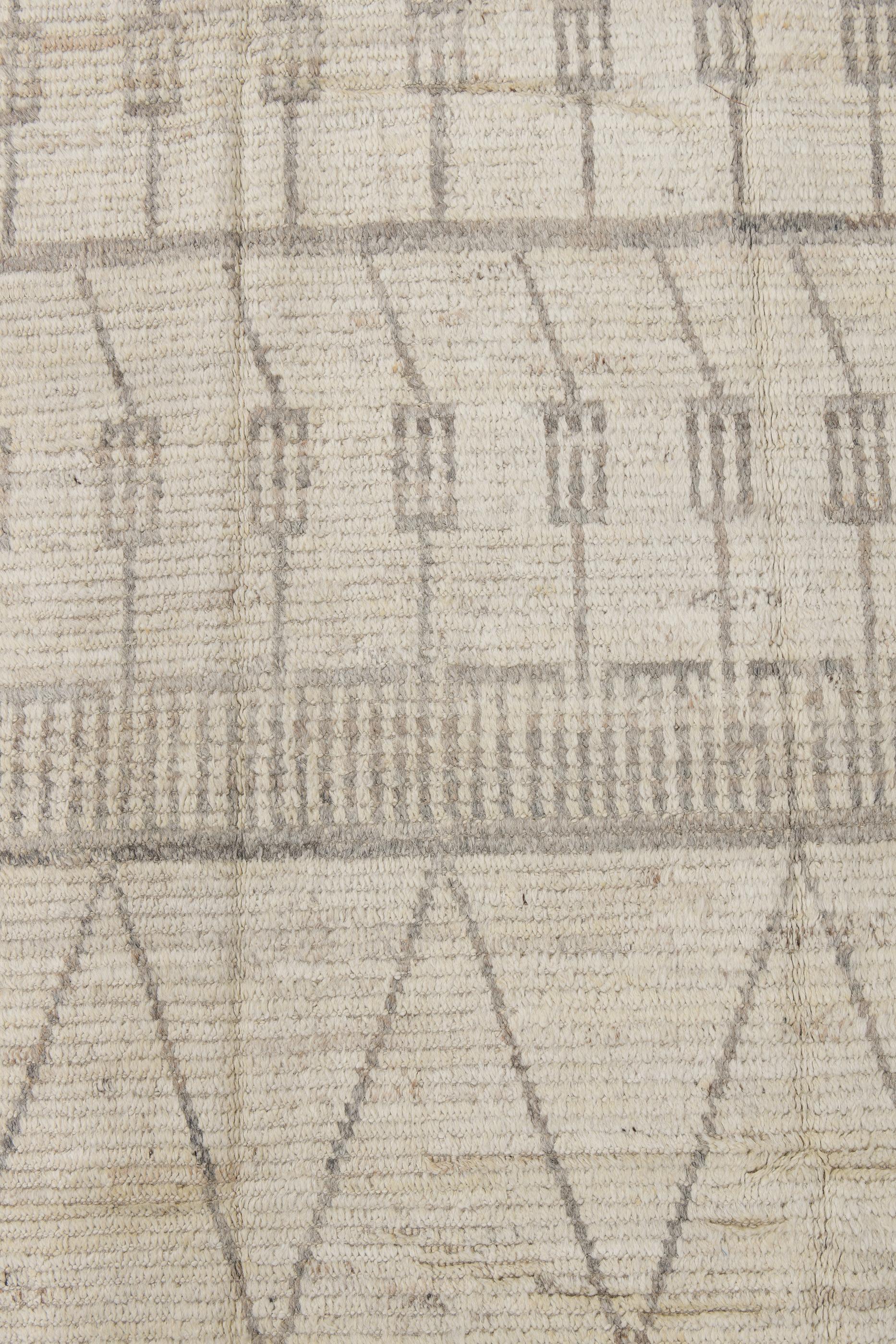 Afghan Abstract Creamy Tulu in Linear  For Sale