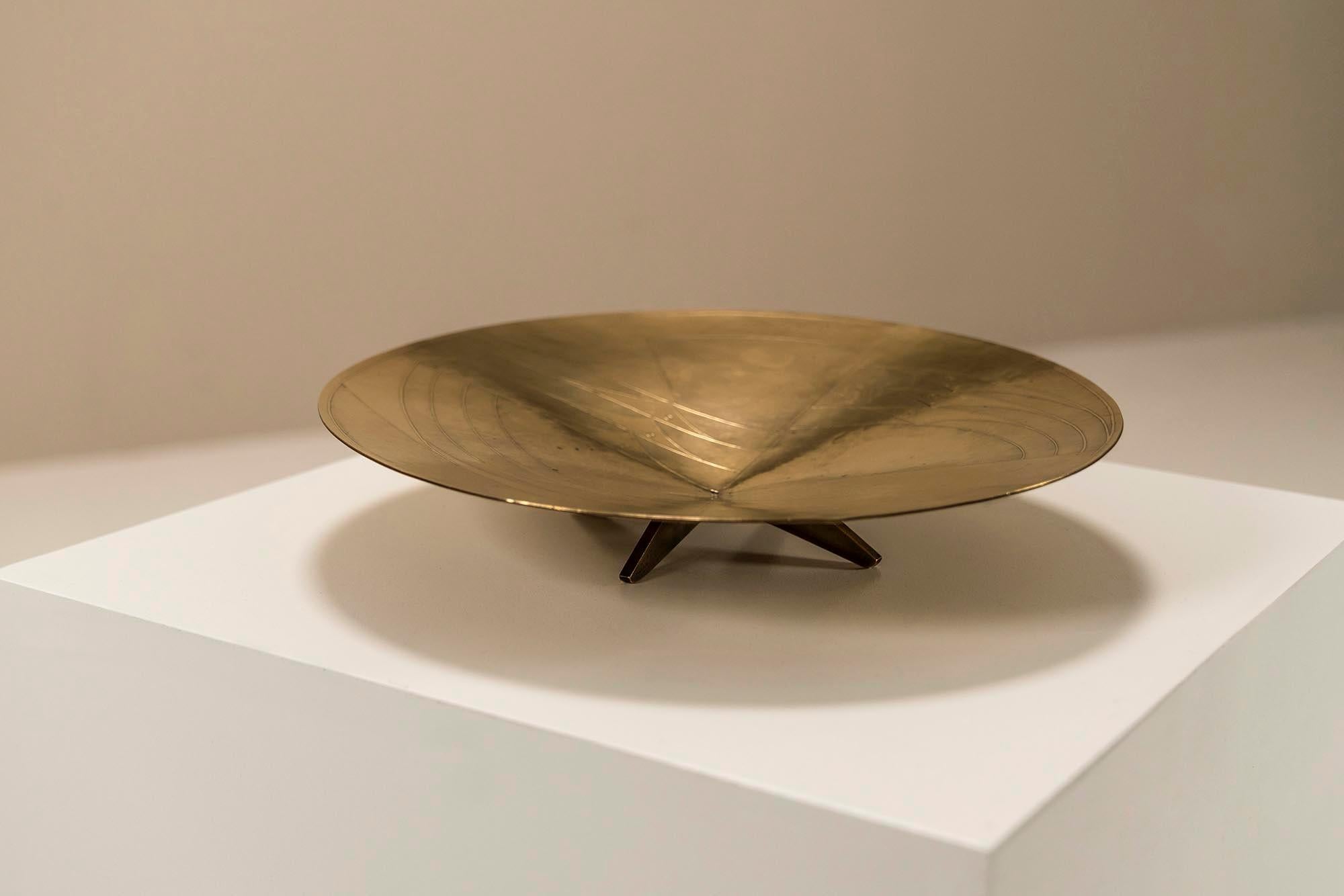 Abstract Decorated Bowl in Hammered Brass by Cris Agterberg, Netherlands 1934 2