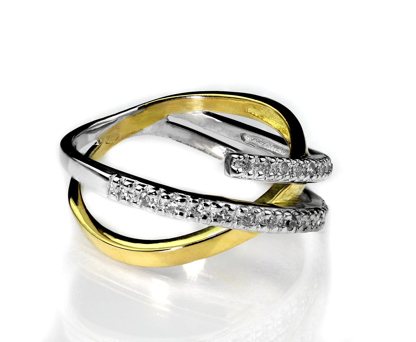 Abstract Design Diamond Ring Set in 18 Carat Yellow and White Gold, French In Excellent Condition For Sale In London, GB