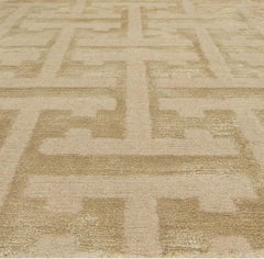 Motif abstrait « Terrace Grid » de Doris Leslie Blau, dans les tons beige sable et brun clair