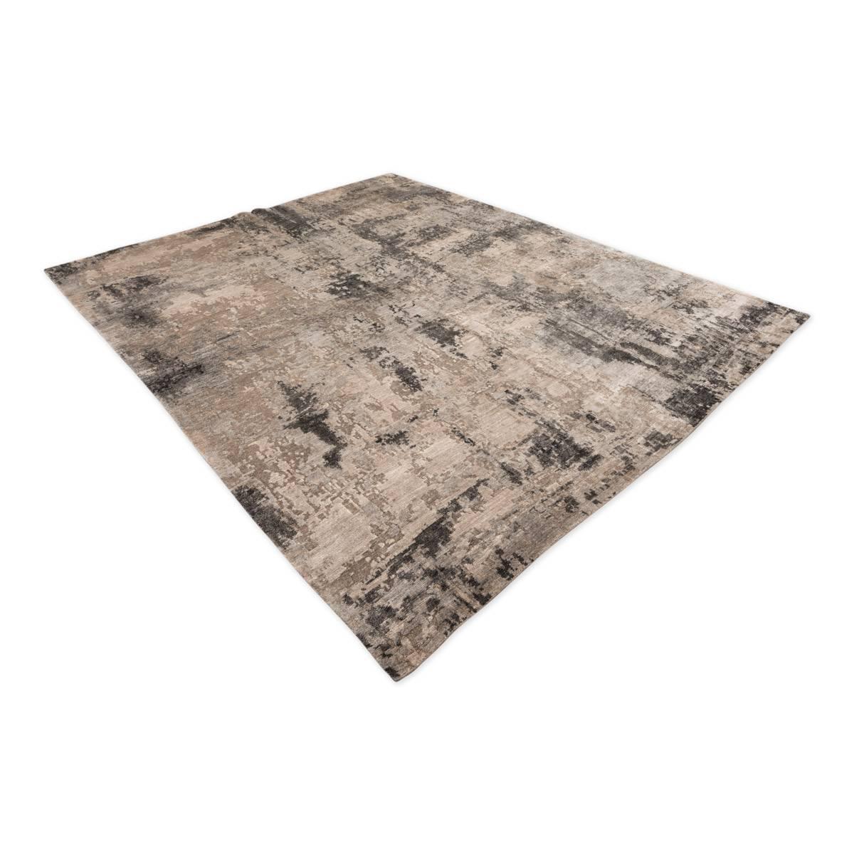 Contemporary rug belonging to the abstract collection.
- Elaborated by hand in silk and wool in the craft workshops that the firm Zigler has in Pakistan.
- His tonalities are not uniform with what this type of rugs are very functional when it