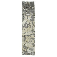 Abstract Design Runner 2'6'' x 10'1''