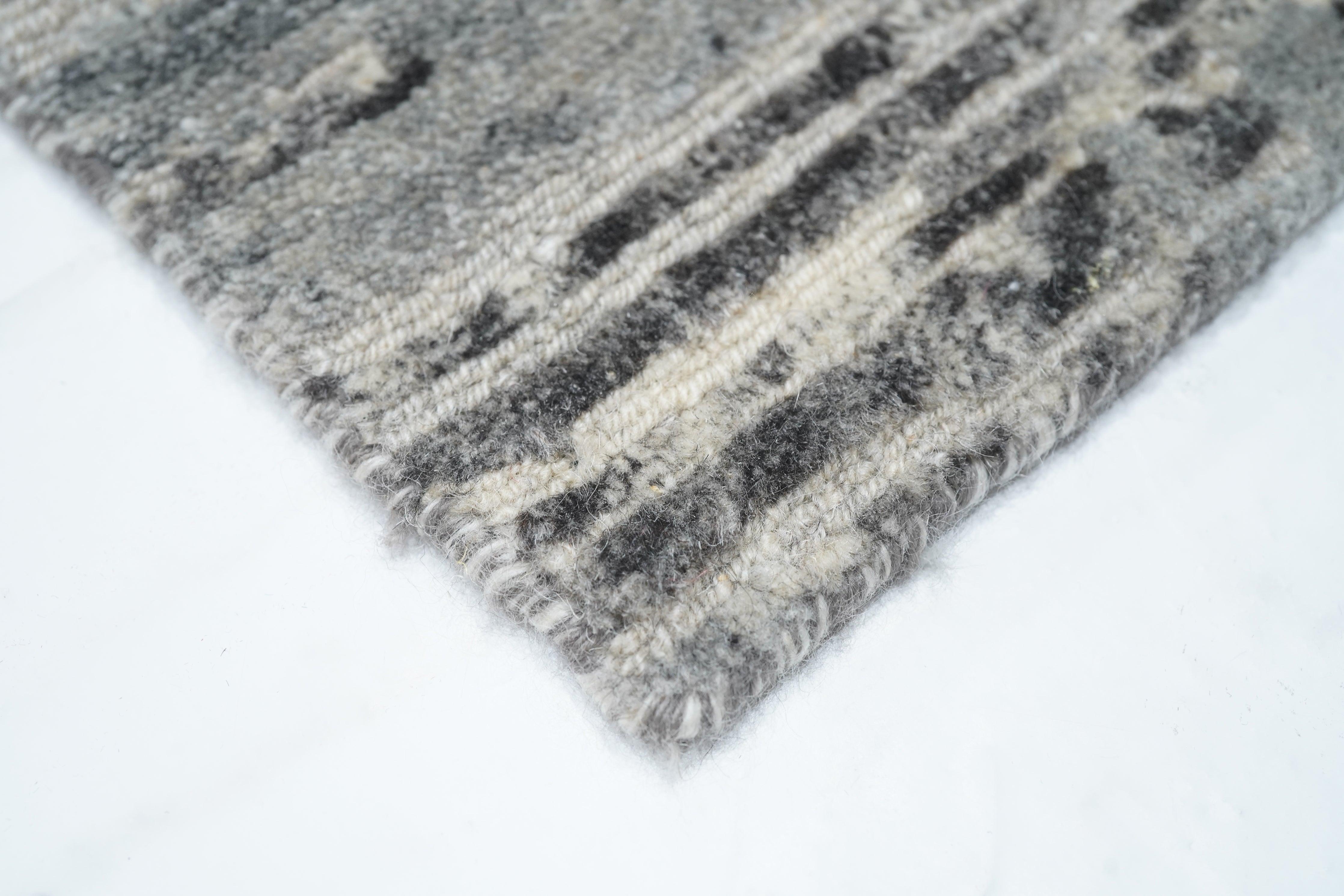 Contemporary Abstract Design Runner 2'6'' x 8'1'' For Sale