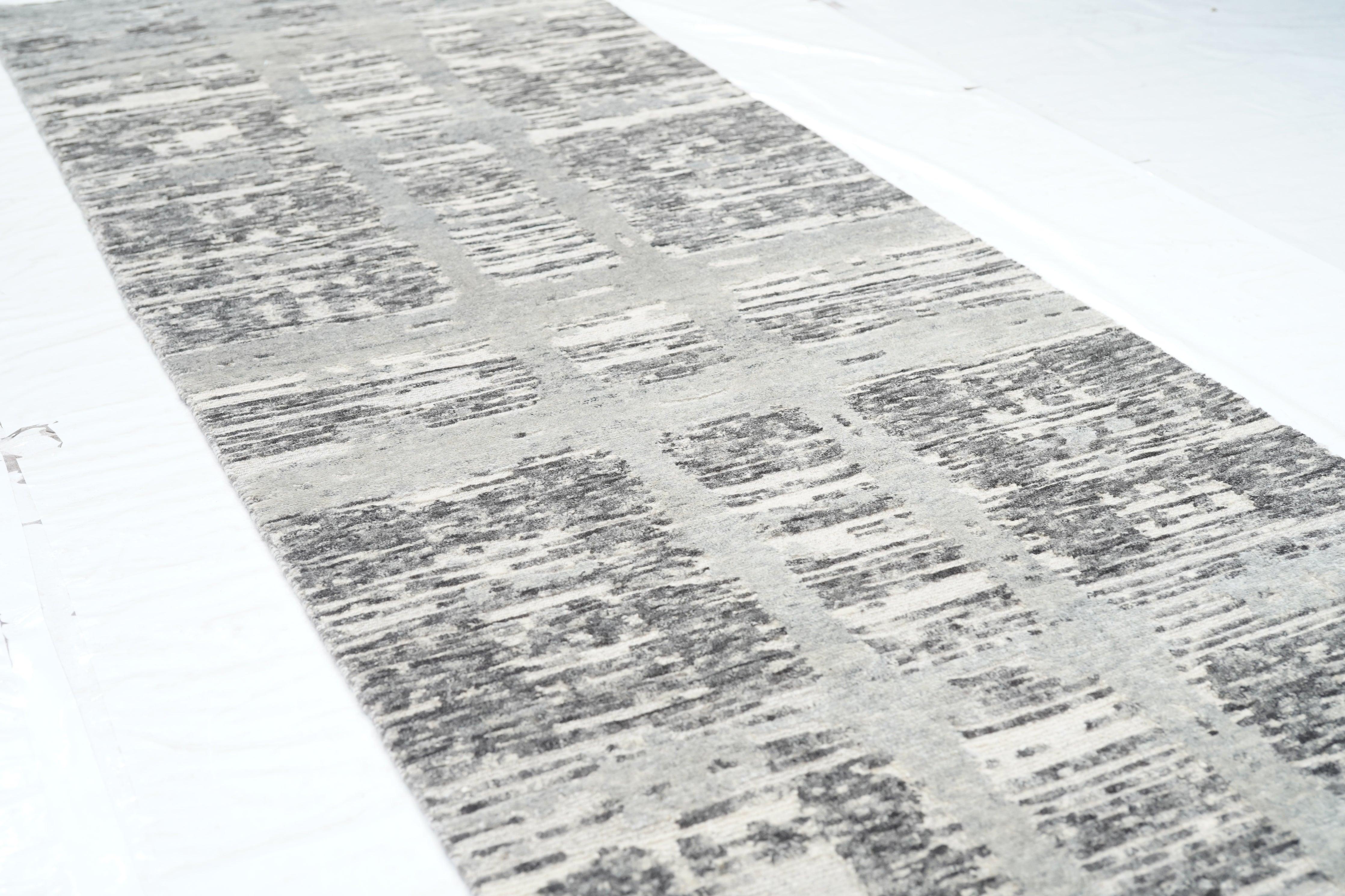 Abstract Design Runner 2'6'' x 8'1'' For Sale 1