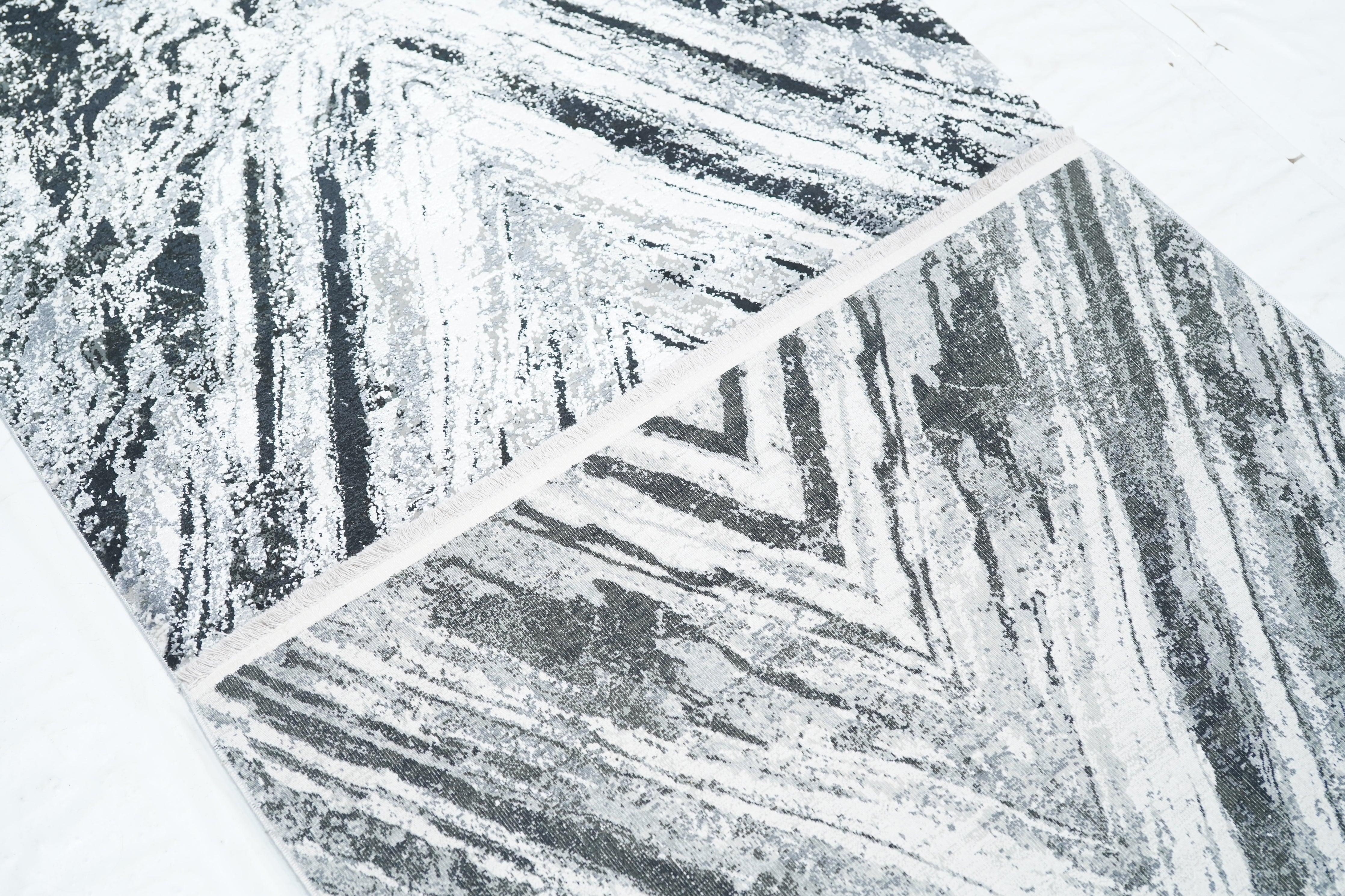 Abstract Design Runner 2'7'' x 10'0