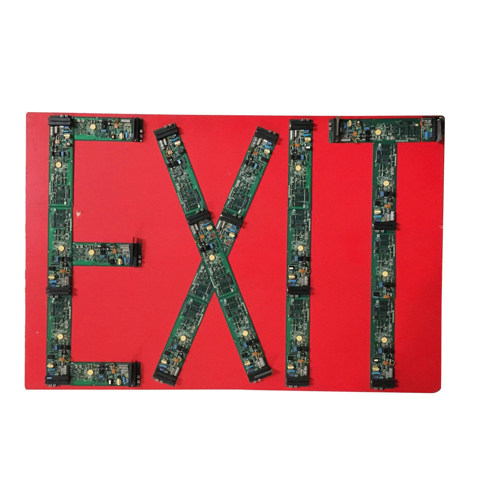 Sculpture de machine à cartes bancaires abstraite Artography « Exit with Light » de Pasqual B en vente 1