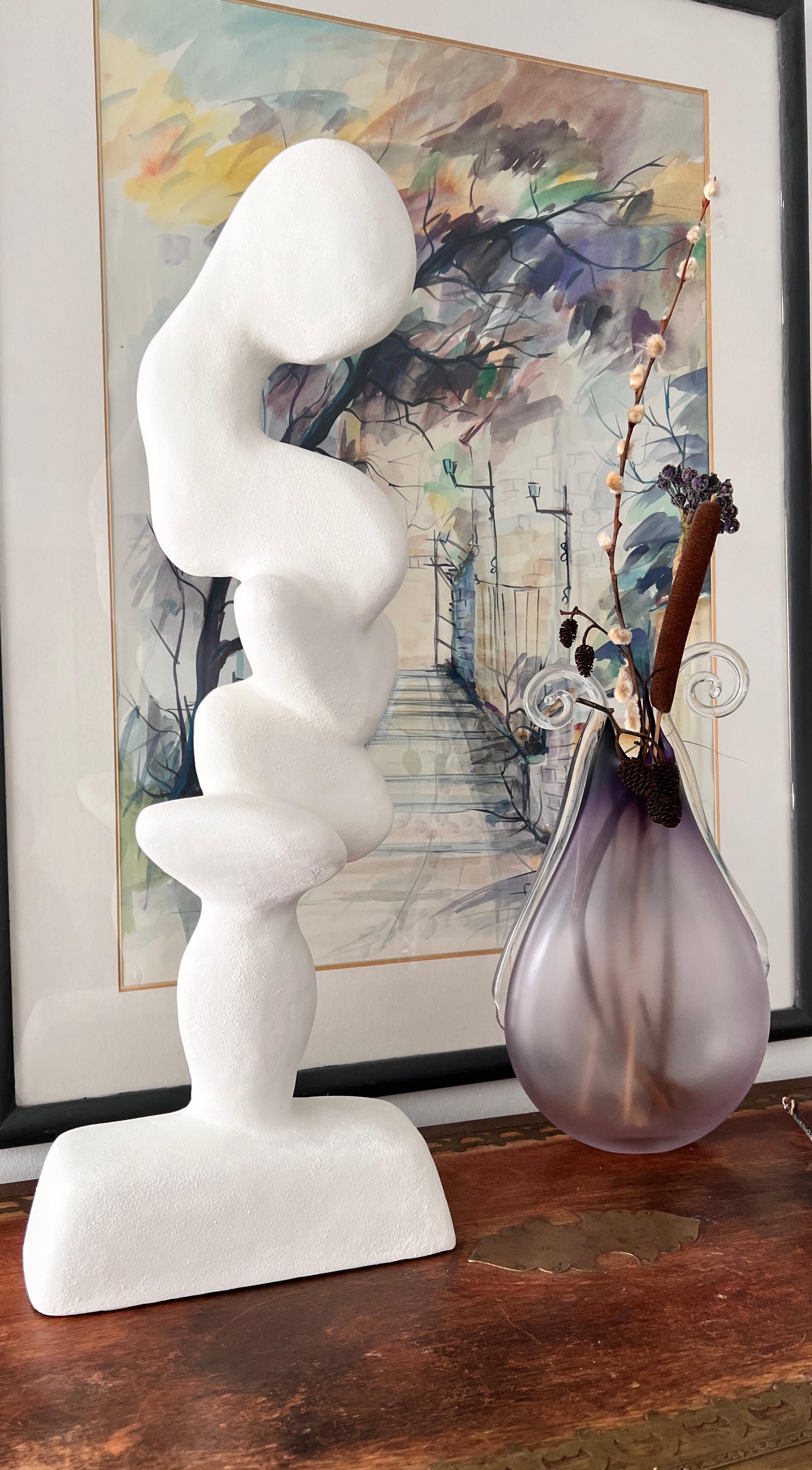 Abstract figure sculpture in white, one of a kind  In New Condition For Sale In London, GB