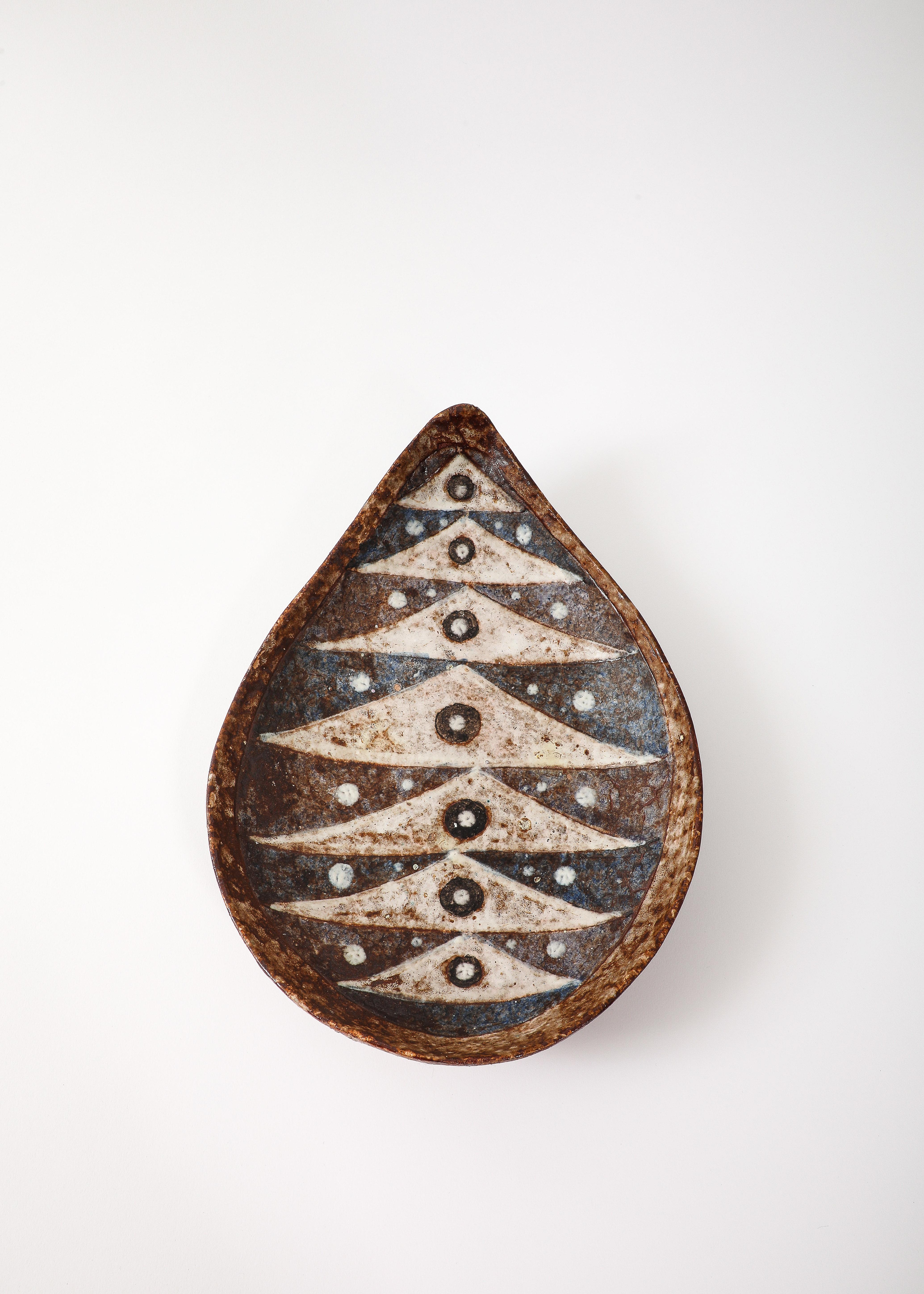 Abstract Fish Motif Mid-Century Ceramic Dish, France, 1960’s 1