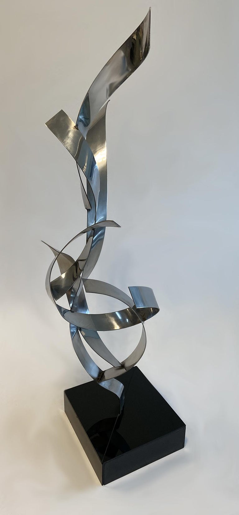 Modern Abstract Floor Sculpture in Polished Chrome, 1970s For Sale