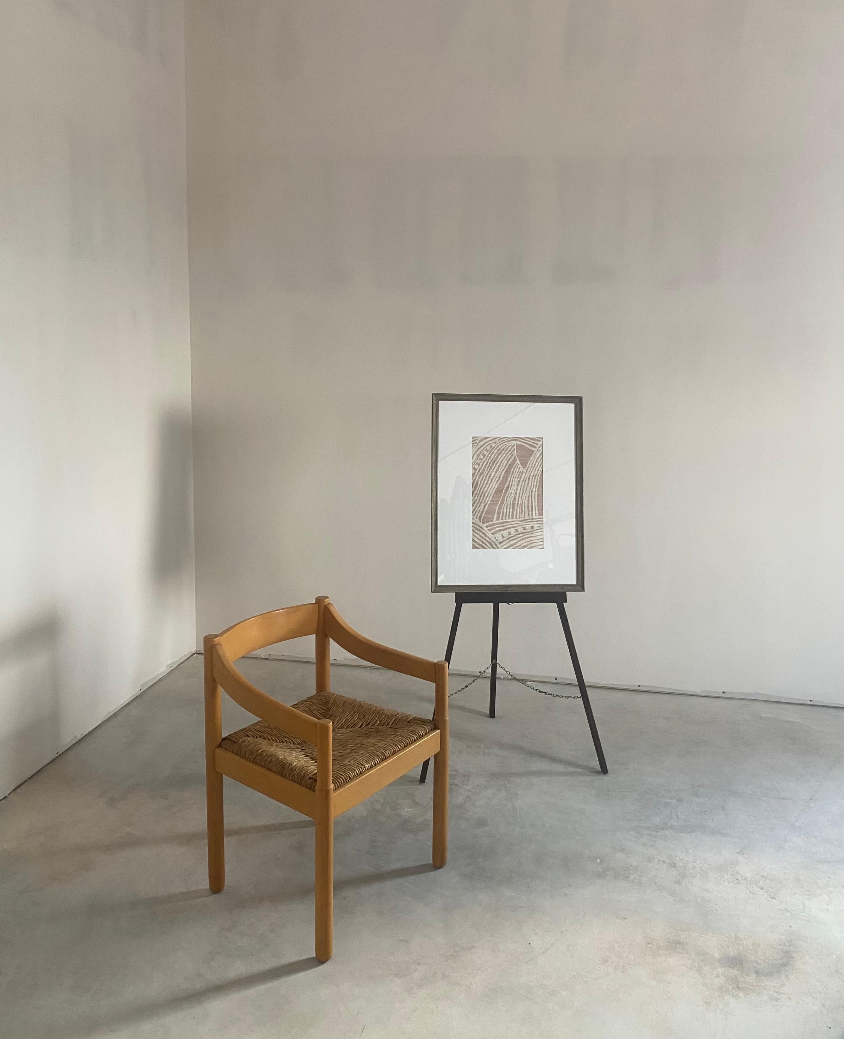 Gerahmtes, zeitgenössisches Textilkunstwerk in einer sanften Farbpalette aus Blush und Elfenbein. Die Komposition zeichnet sich durch fließende, abstrakte Formen aus, die in ihrem Gleichgewicht von Bewegung und Zurückhaltung an Kelly Wearstlers