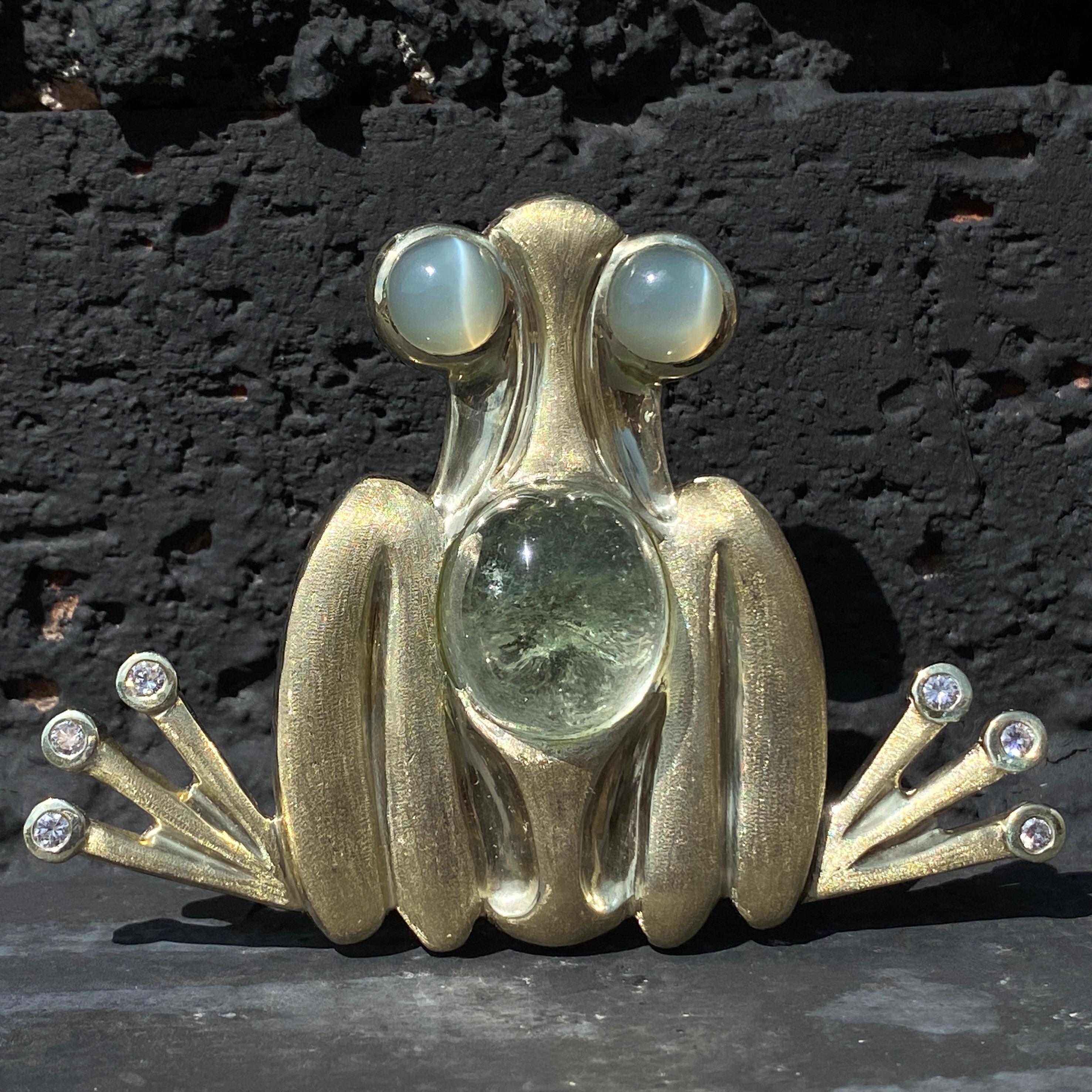 Abstract Frog Brooch with Diamonds, Moonstone & Tourmaline in 18 Karat Gold In Excellent Condition For Sale In Sherman Oaks, CA