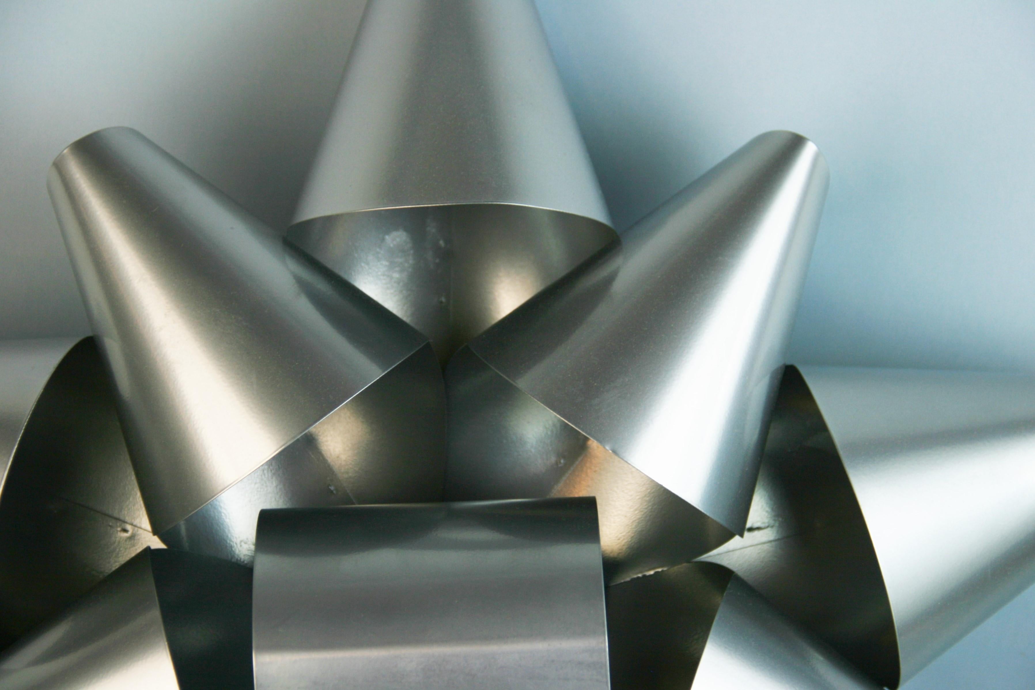 Abstract Geometric Cone Metal Wall Sculpture In Good Condition For Sale In Douglas Manor, NY